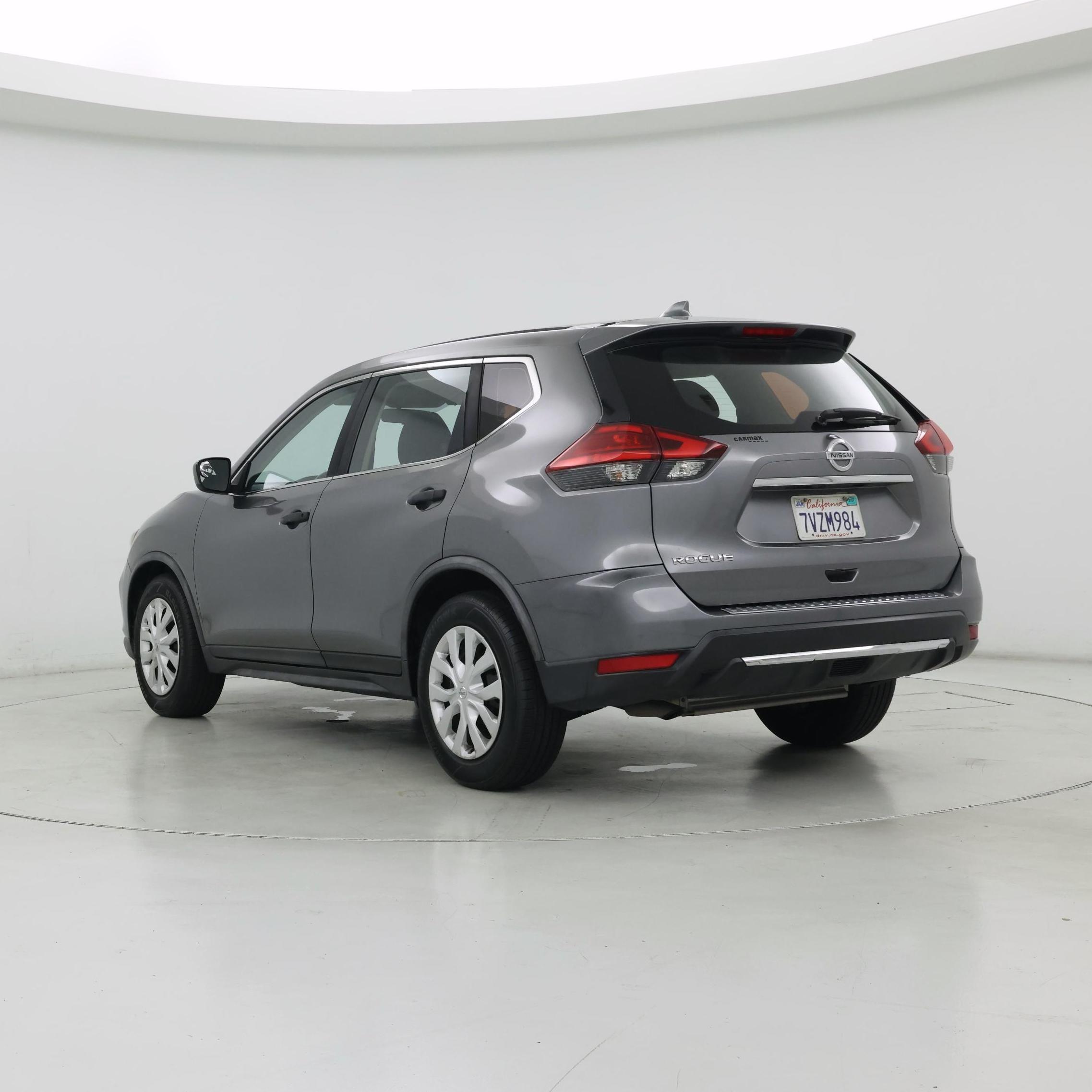 Thumbnail: 2017 Nissan Rogue - 2
