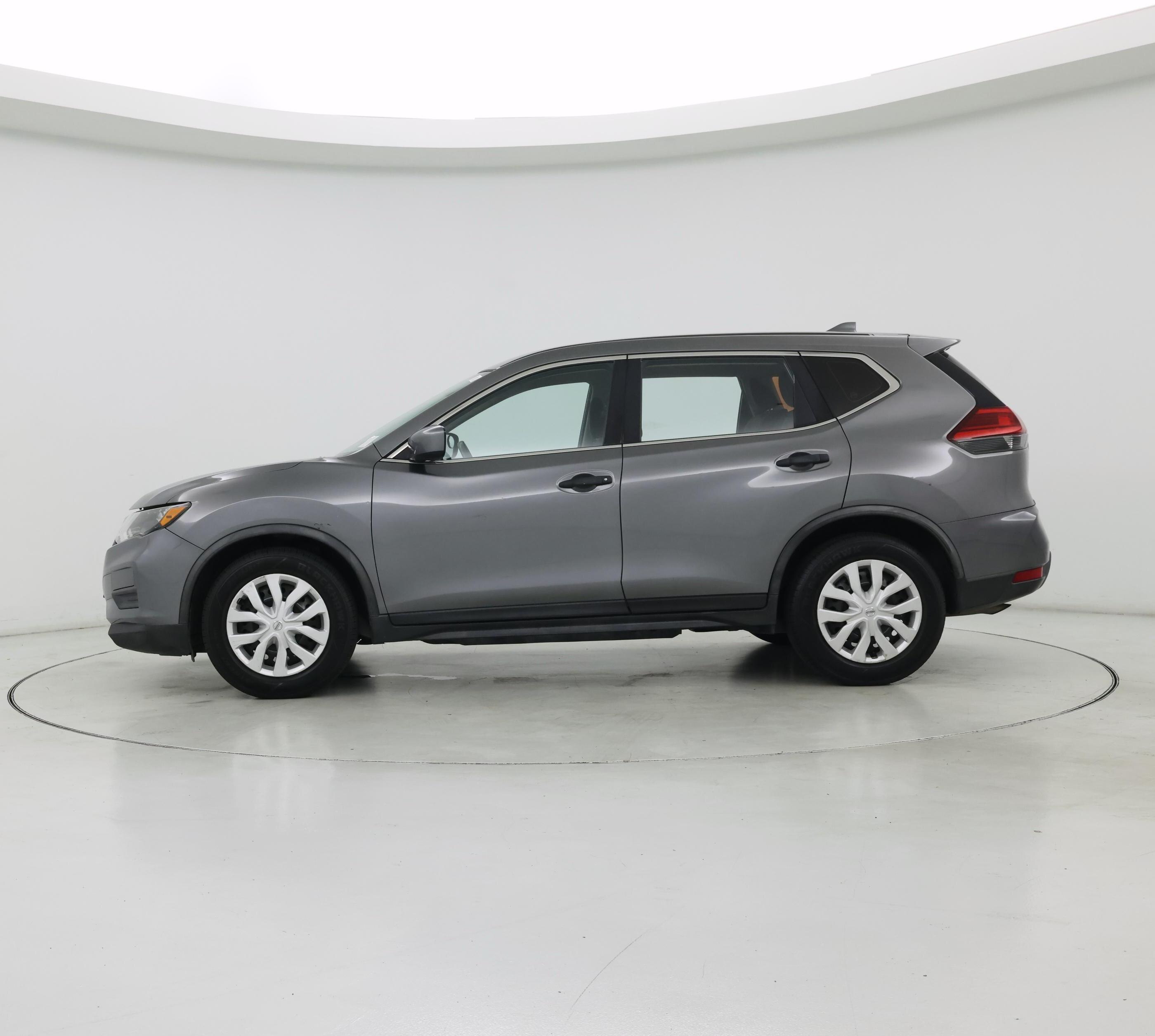 Thumbnail: 2017 Nissan Rogue - 3