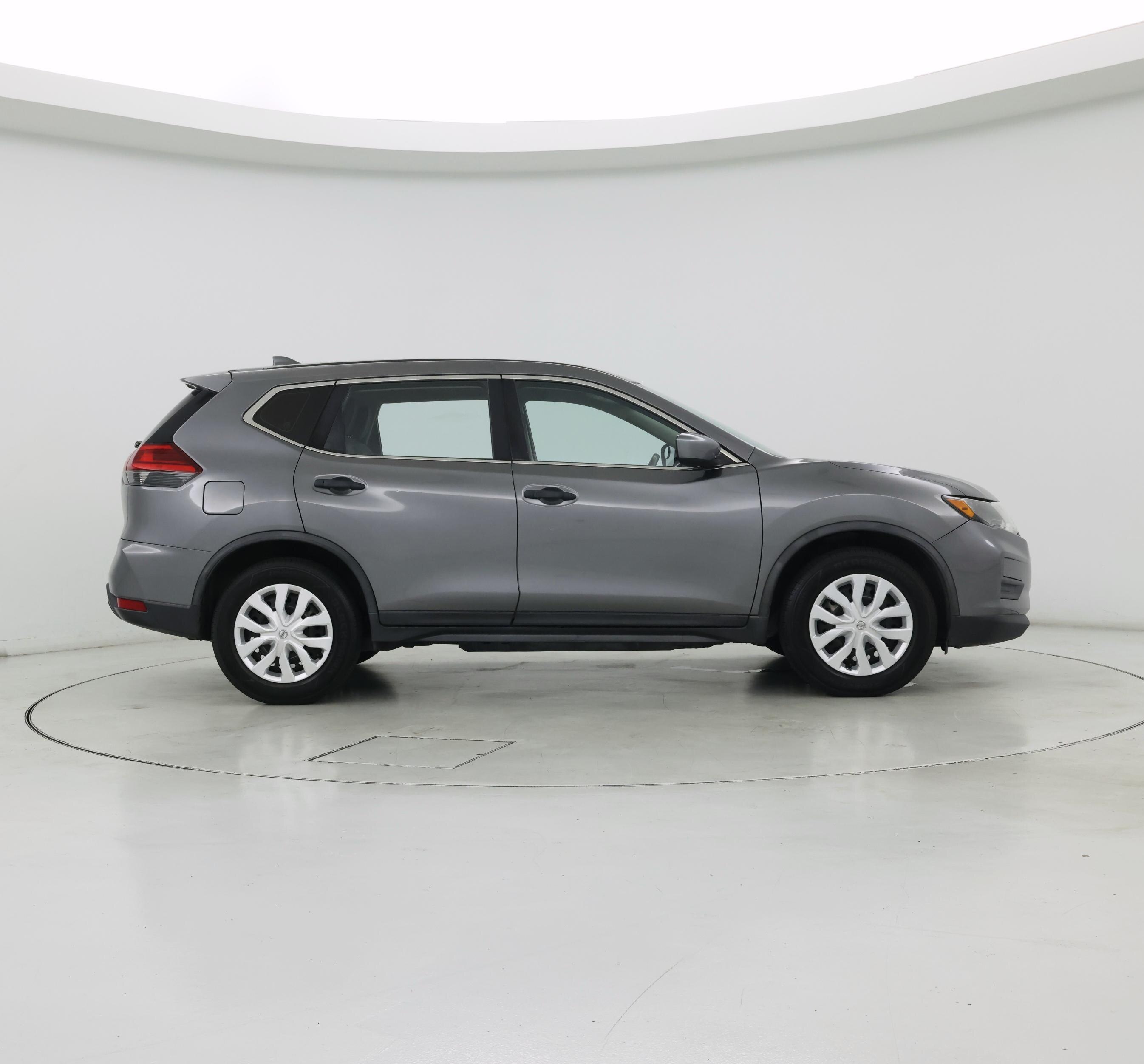 Thumbnail: 2017 Nissan Rogue - 7