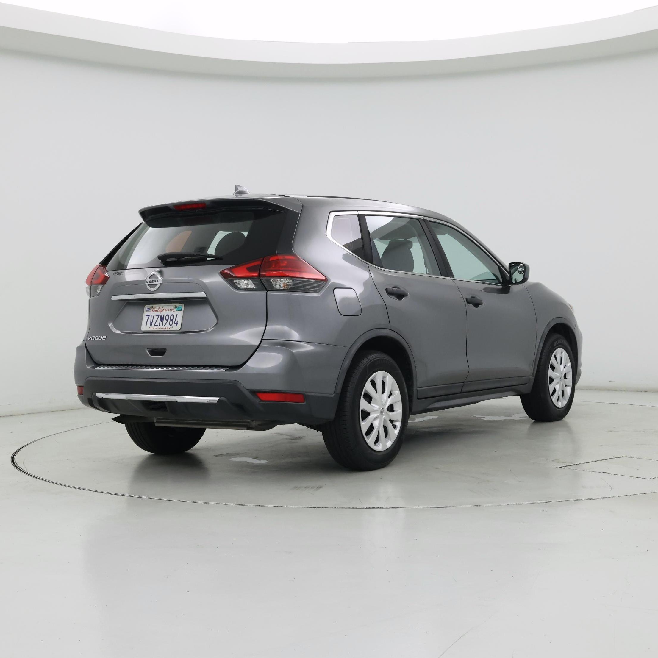 Thumbnail: 2017 Nissan Rogue - 8