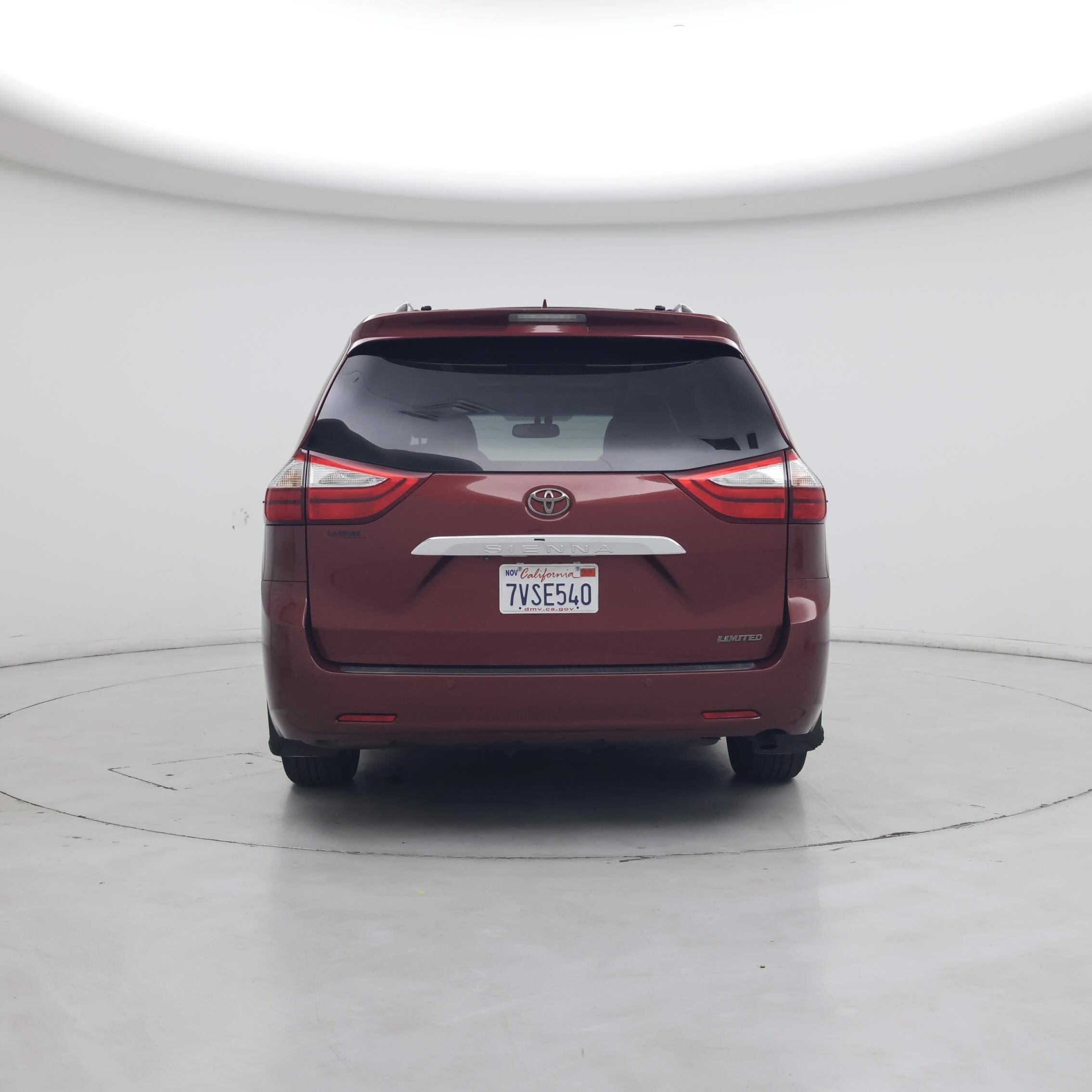 Thumbnail: 2017 Toyota Sienna - 6