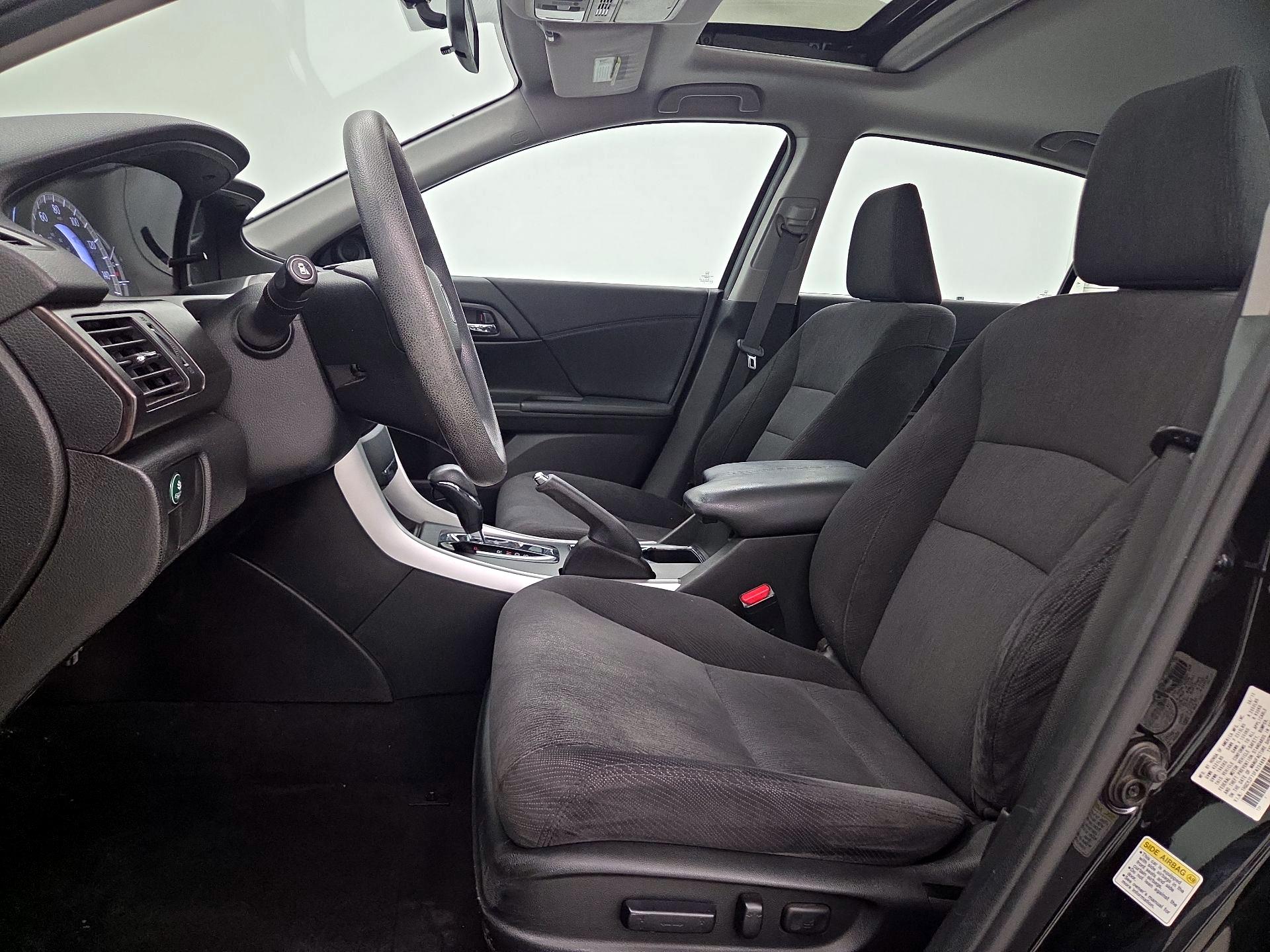 Thumbnail: 2015 Honda Accord - 11