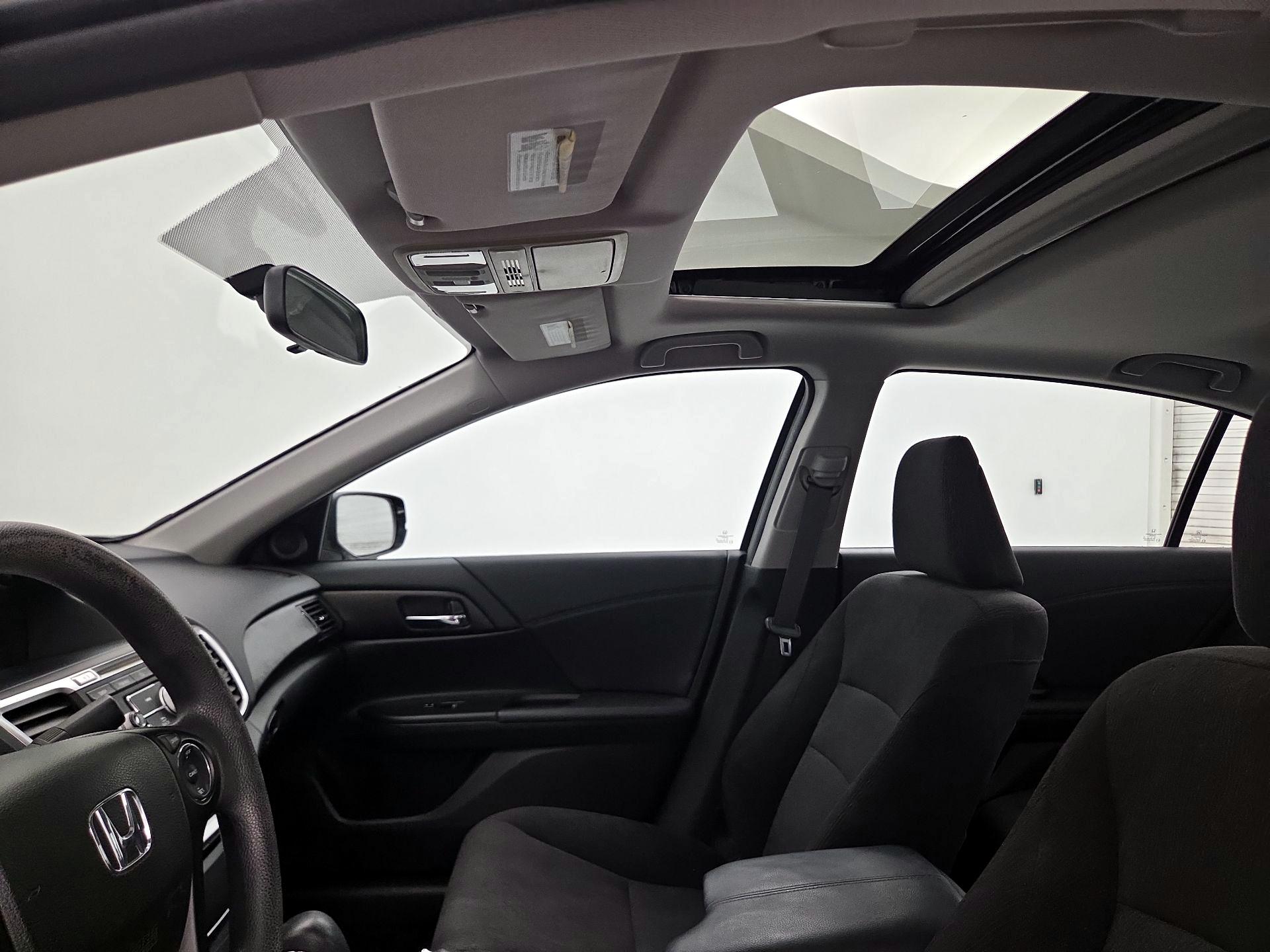 Thumbnail: 2015 Honda Accord - 19