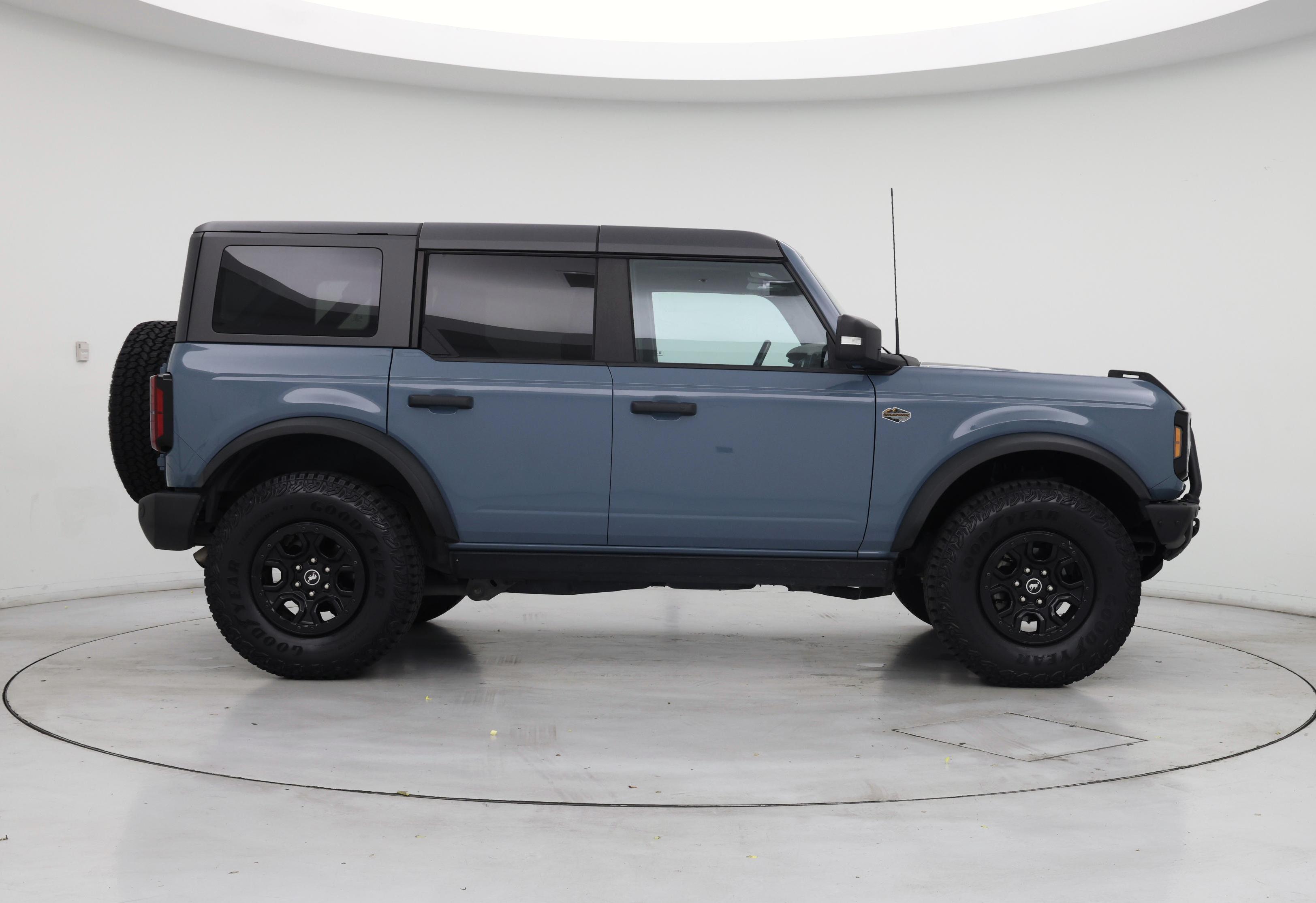 Thumbnail: 2023 Ford Bronco - 7