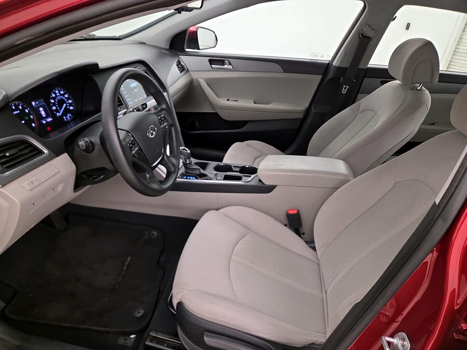 Thumbnail: 2016 Hyundai Sonata - 11
