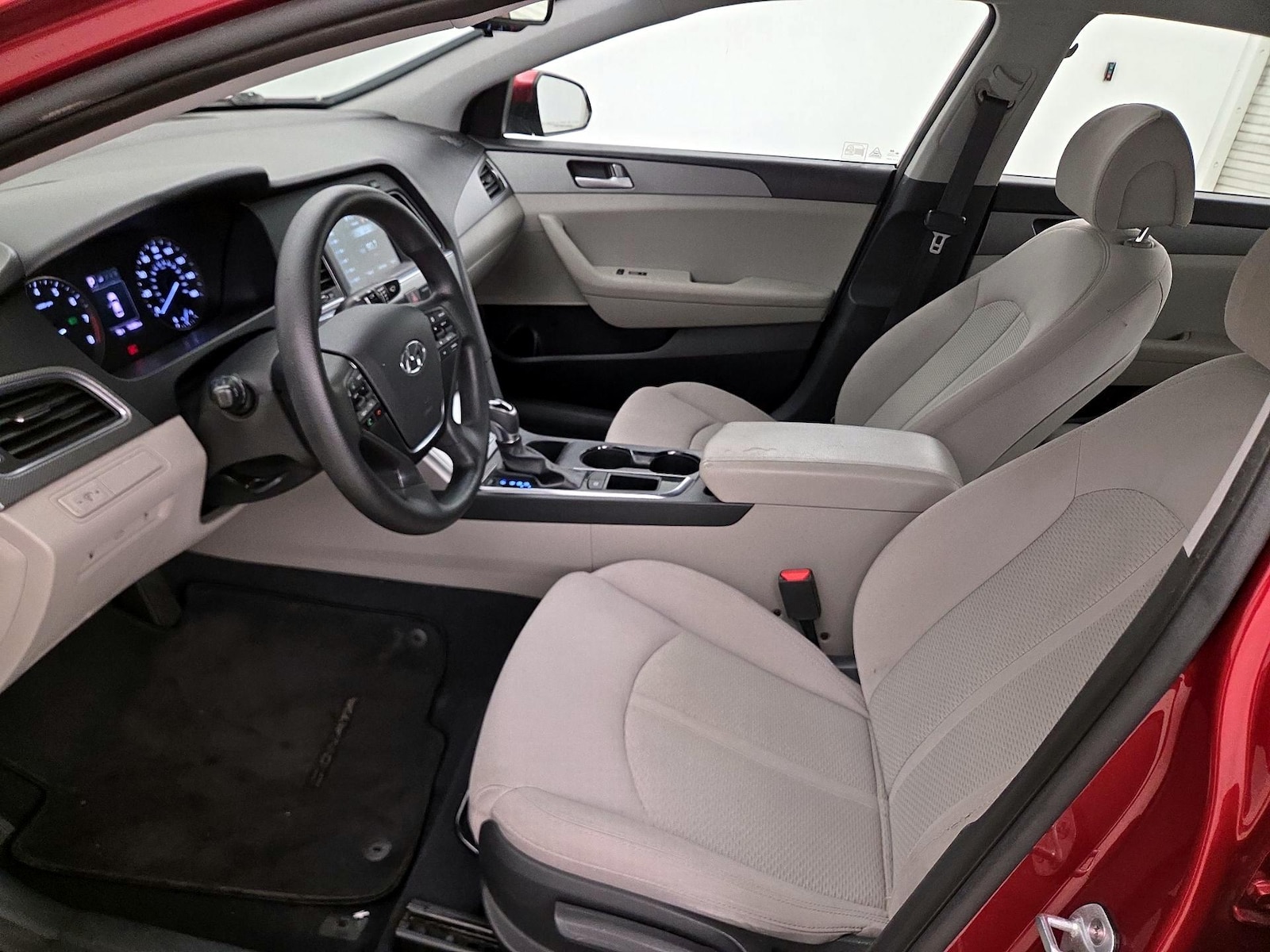 2016 Hyundai Sonata SE - Photo 12