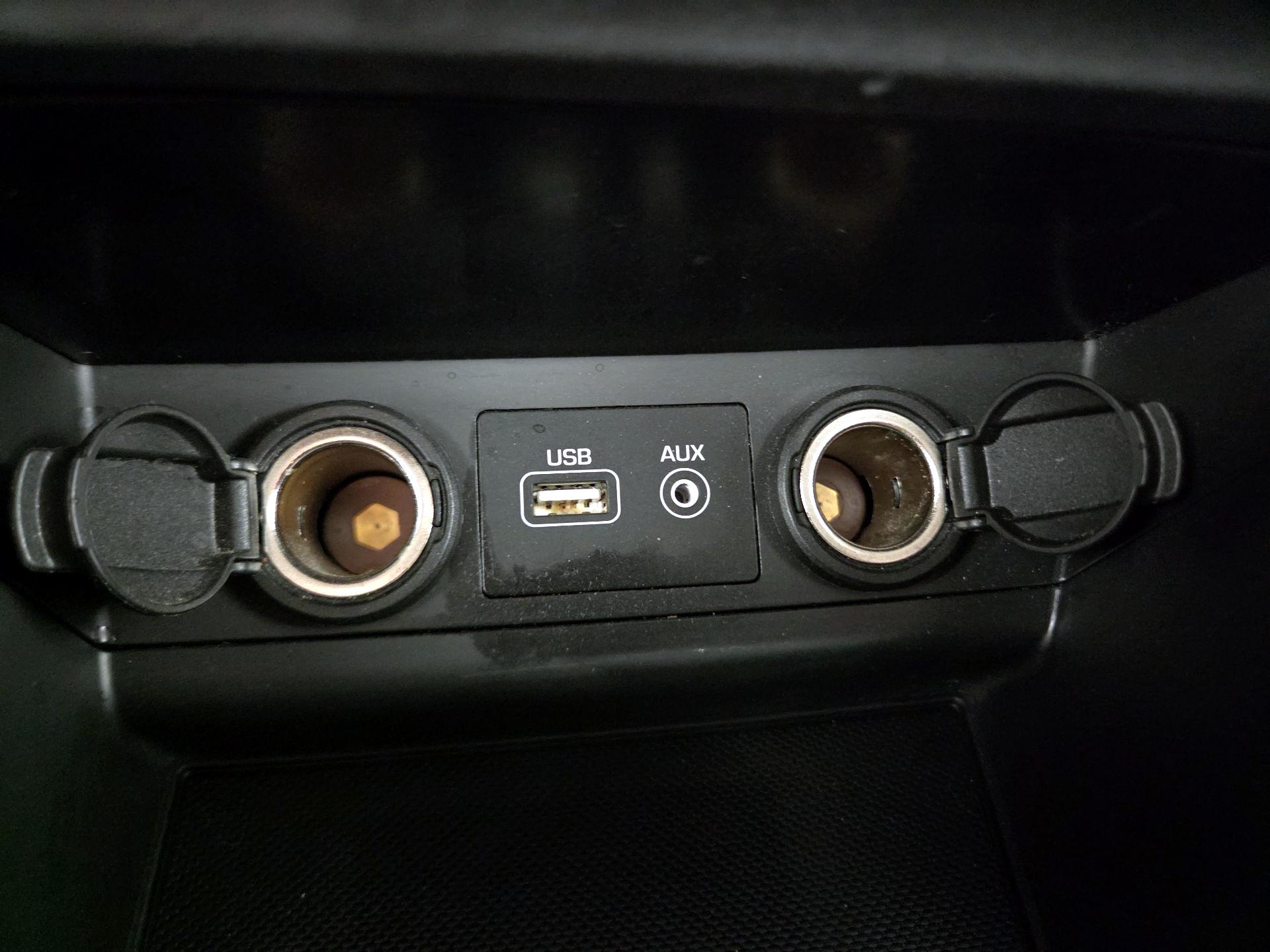 Thumbnail: 2016 Hyundai Sonata - 18