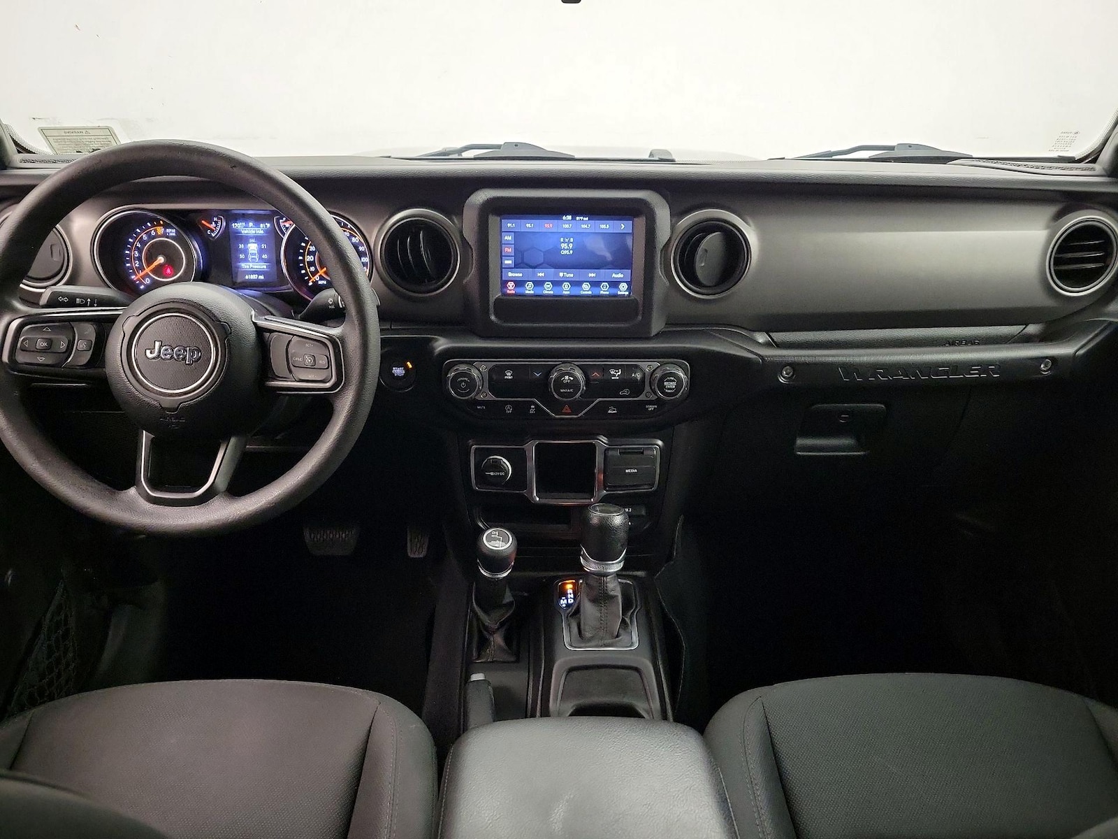 Apple CarPlay® & Android Auto™