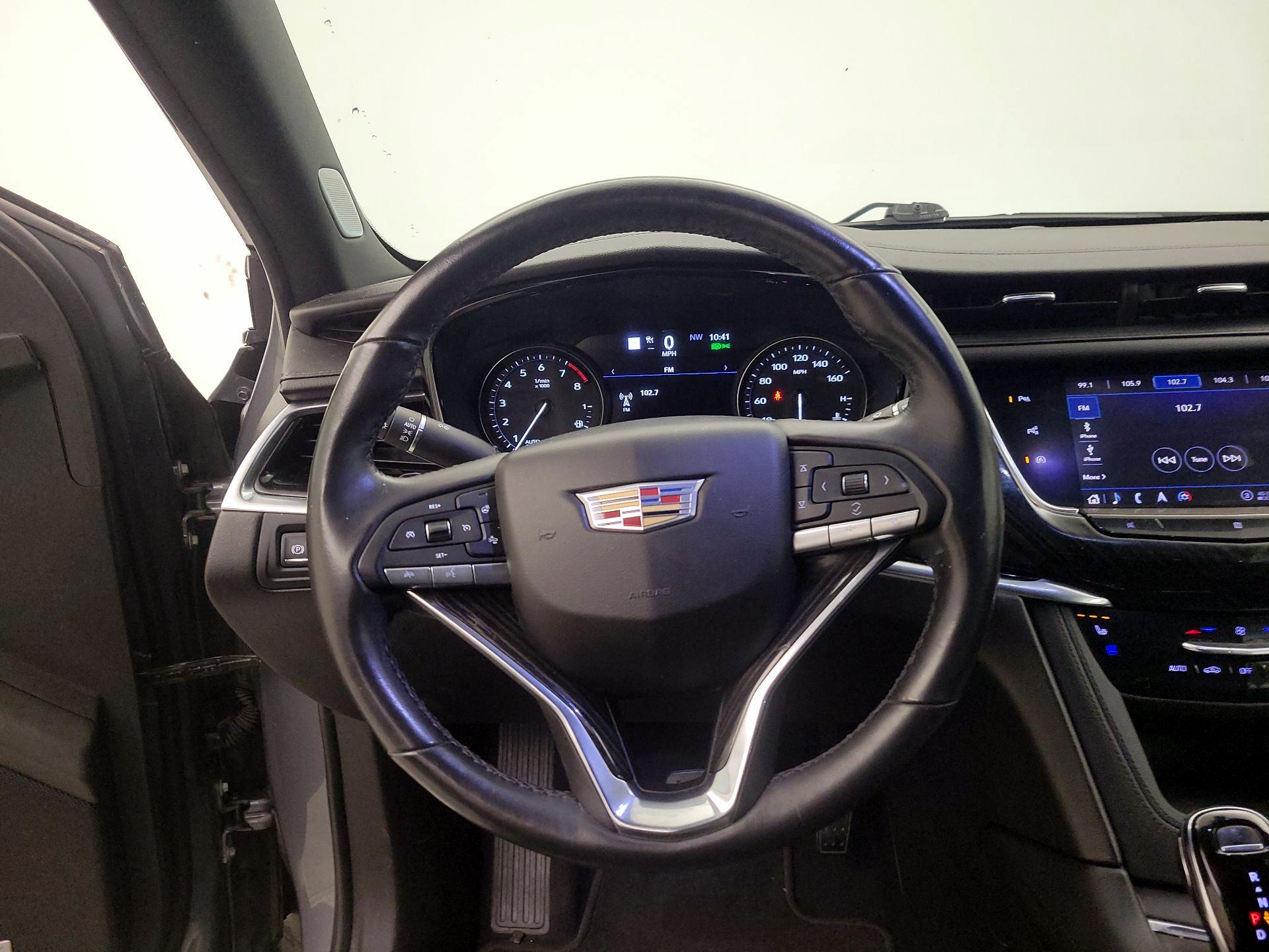 Thumbnail: 2020 Cadillac XT6 - 10