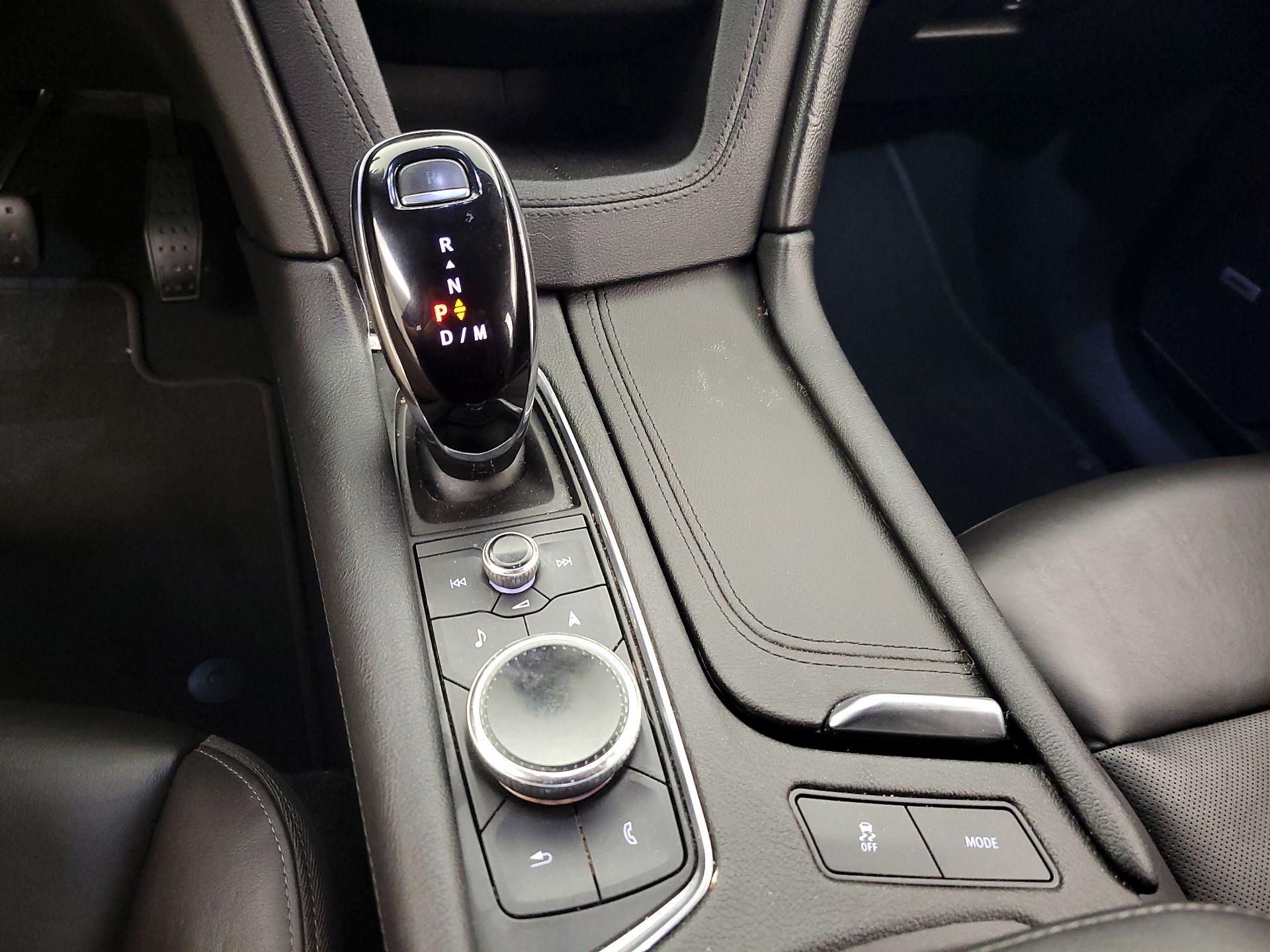 Thumbnail: 2020 Cadillac XT6 - 17