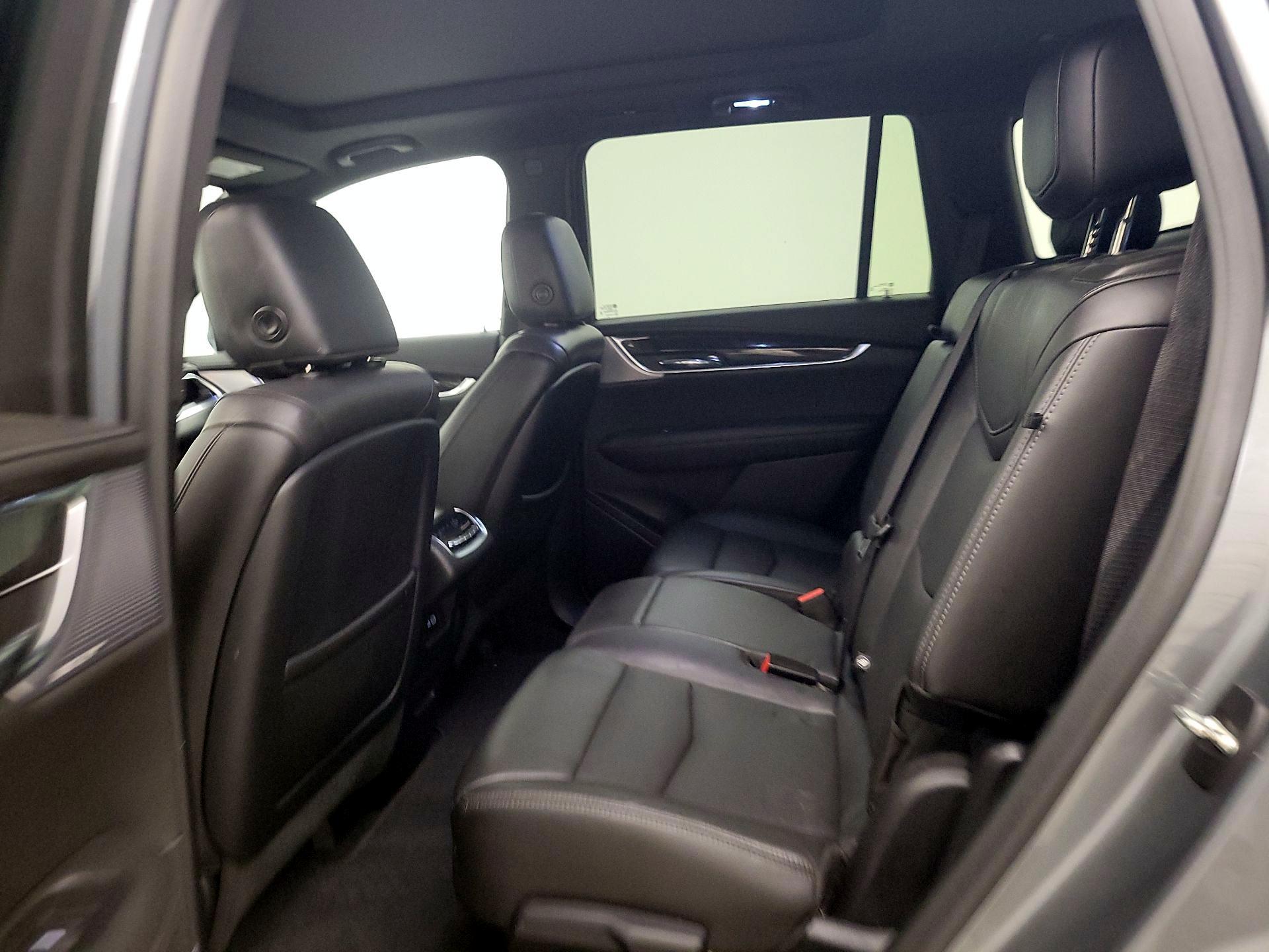 Thumbnail: 2020 Cadillac XT6 - 19