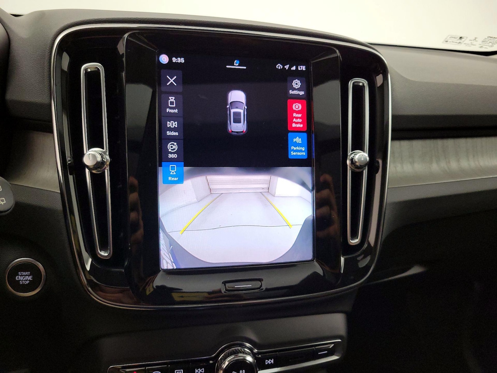 2023 Volvo XC40 Ultimate - Photo 15