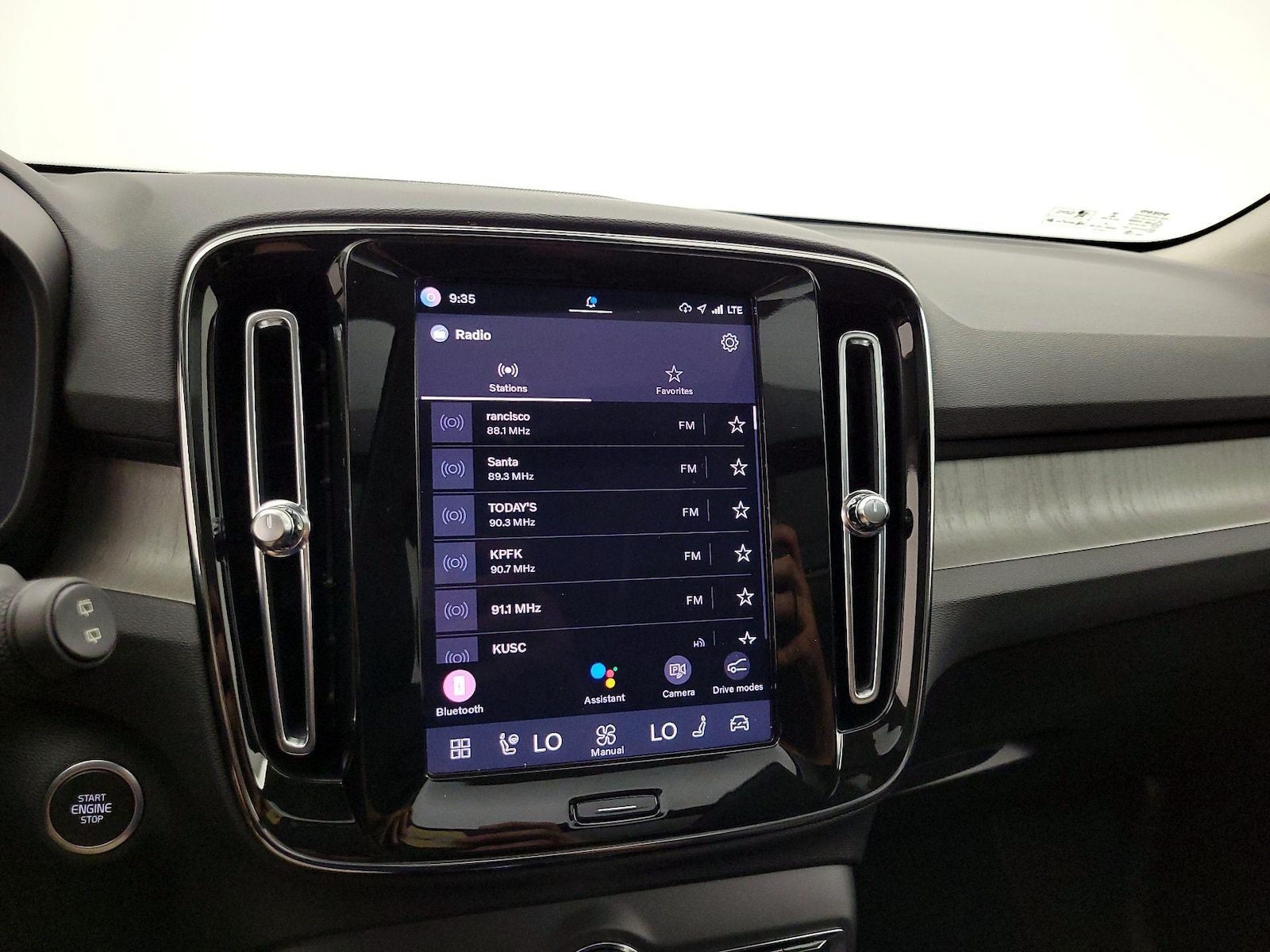 2023 Volvo XC40 Ultimate - Photo 16