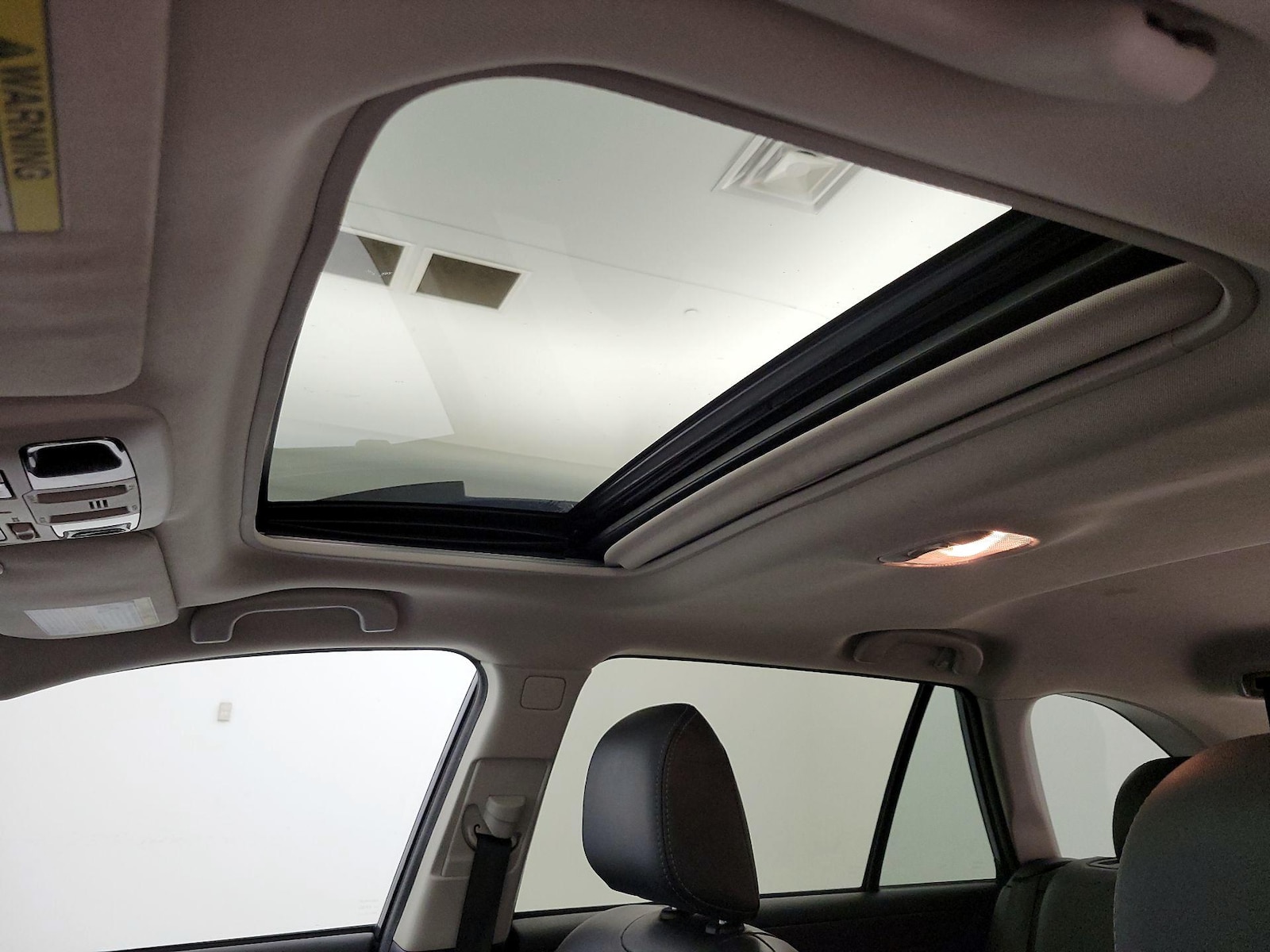 Sunroof(s) & Overhead Airbags