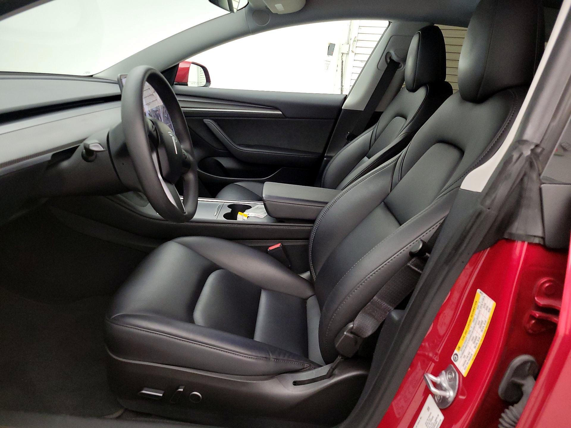 Thumbnail: 2023 Tesla Model 3 - 11