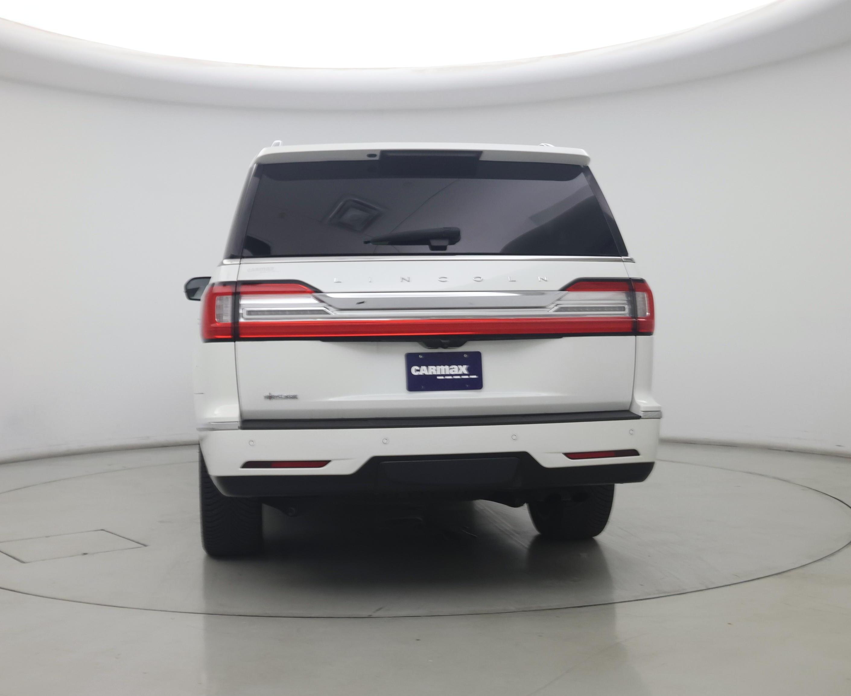 Thumbnail: 2021 Lincoln Navigator L - 6