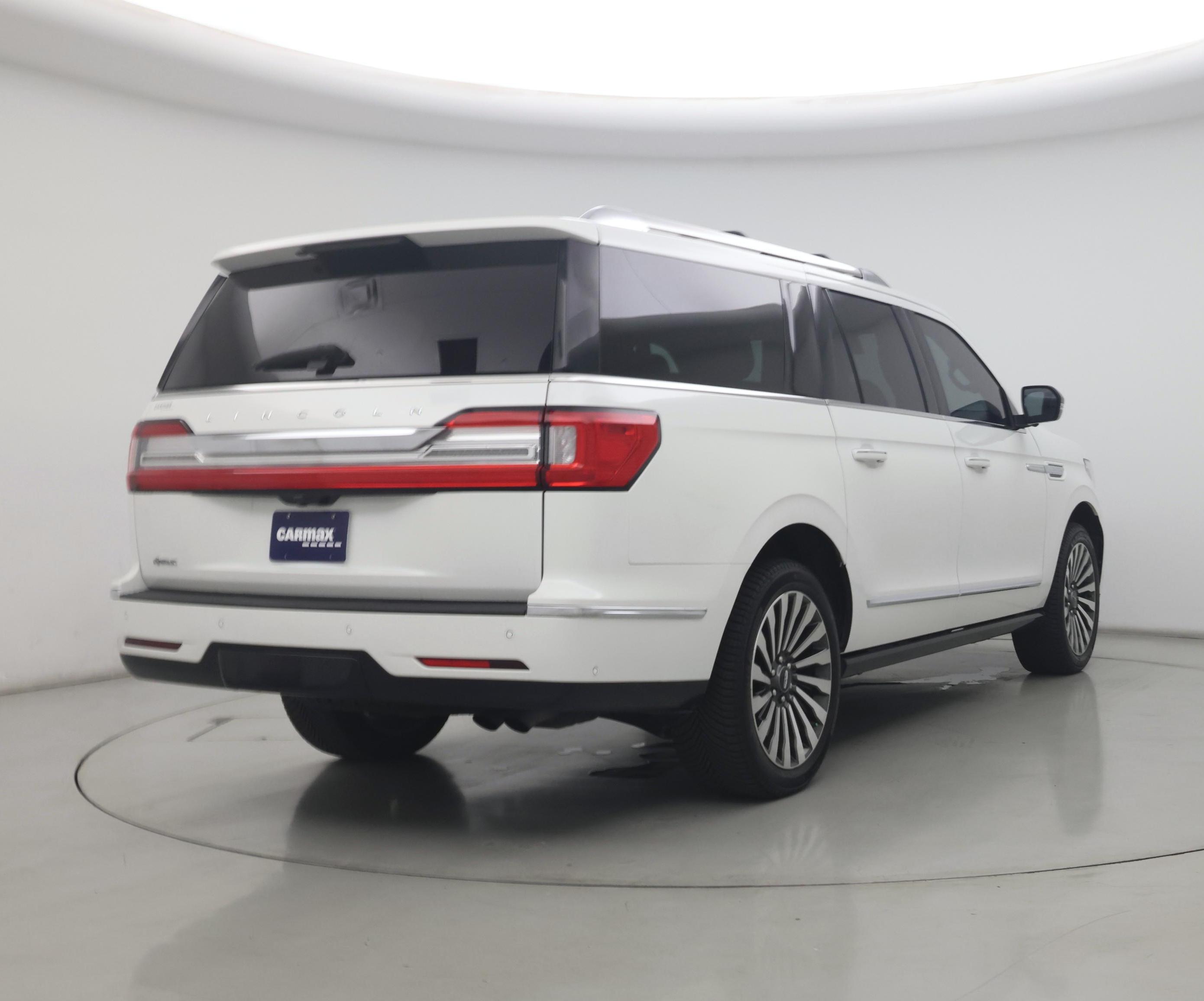 Thumbnail: 2021 Lincoln Navigator L - 8