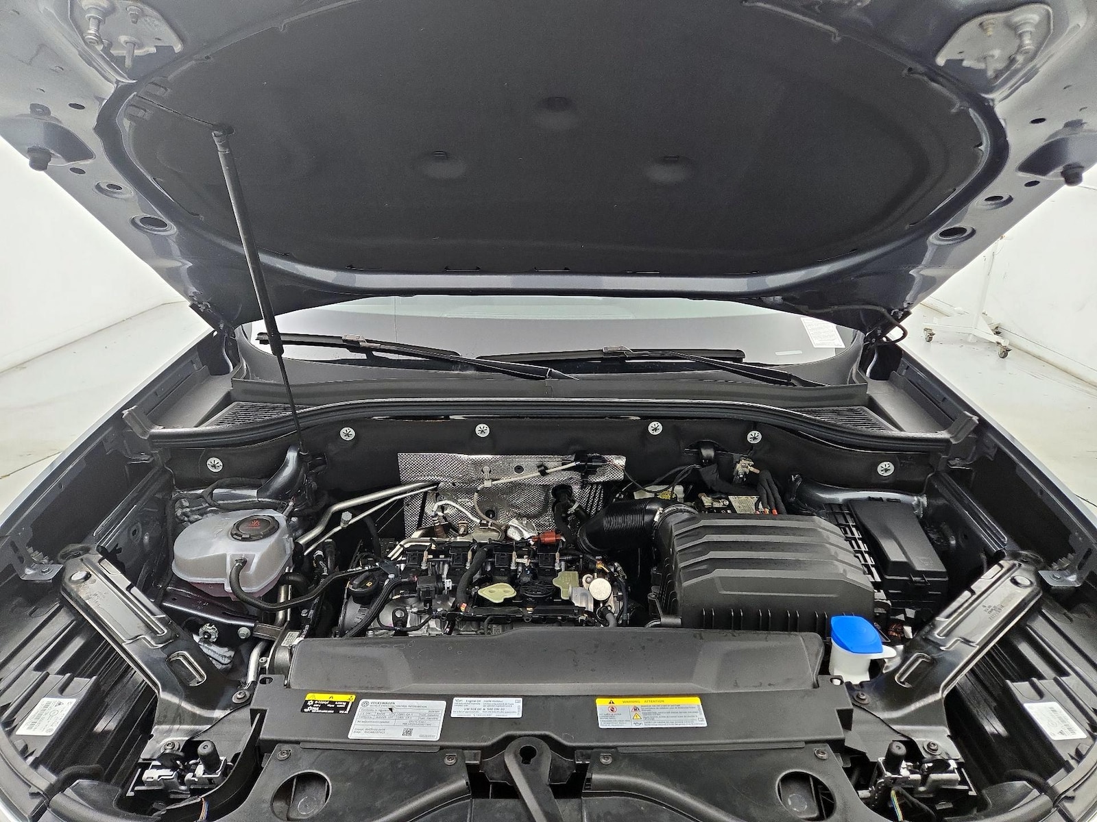 2024 Volkswagen Atlas Cross Sport SE w/Tech - Photo 22