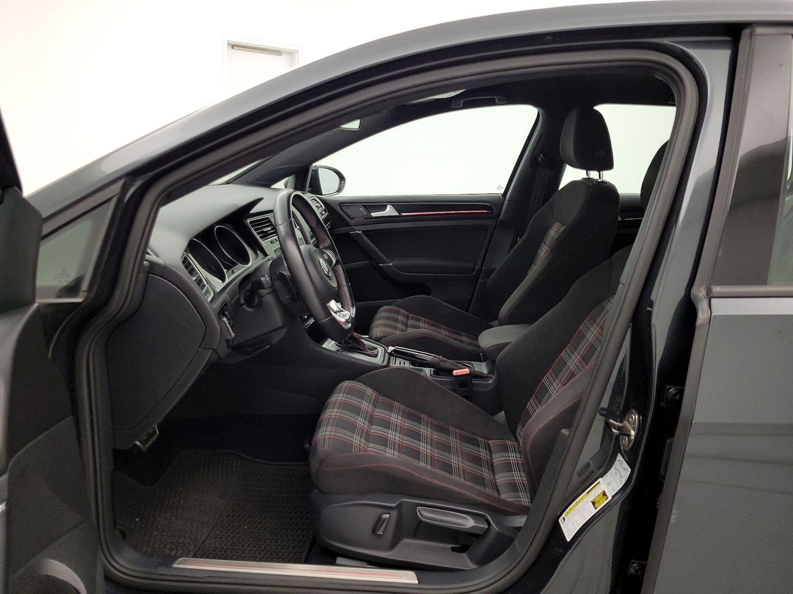 2016 Volkswagen Golf GTI SE - Photo 12