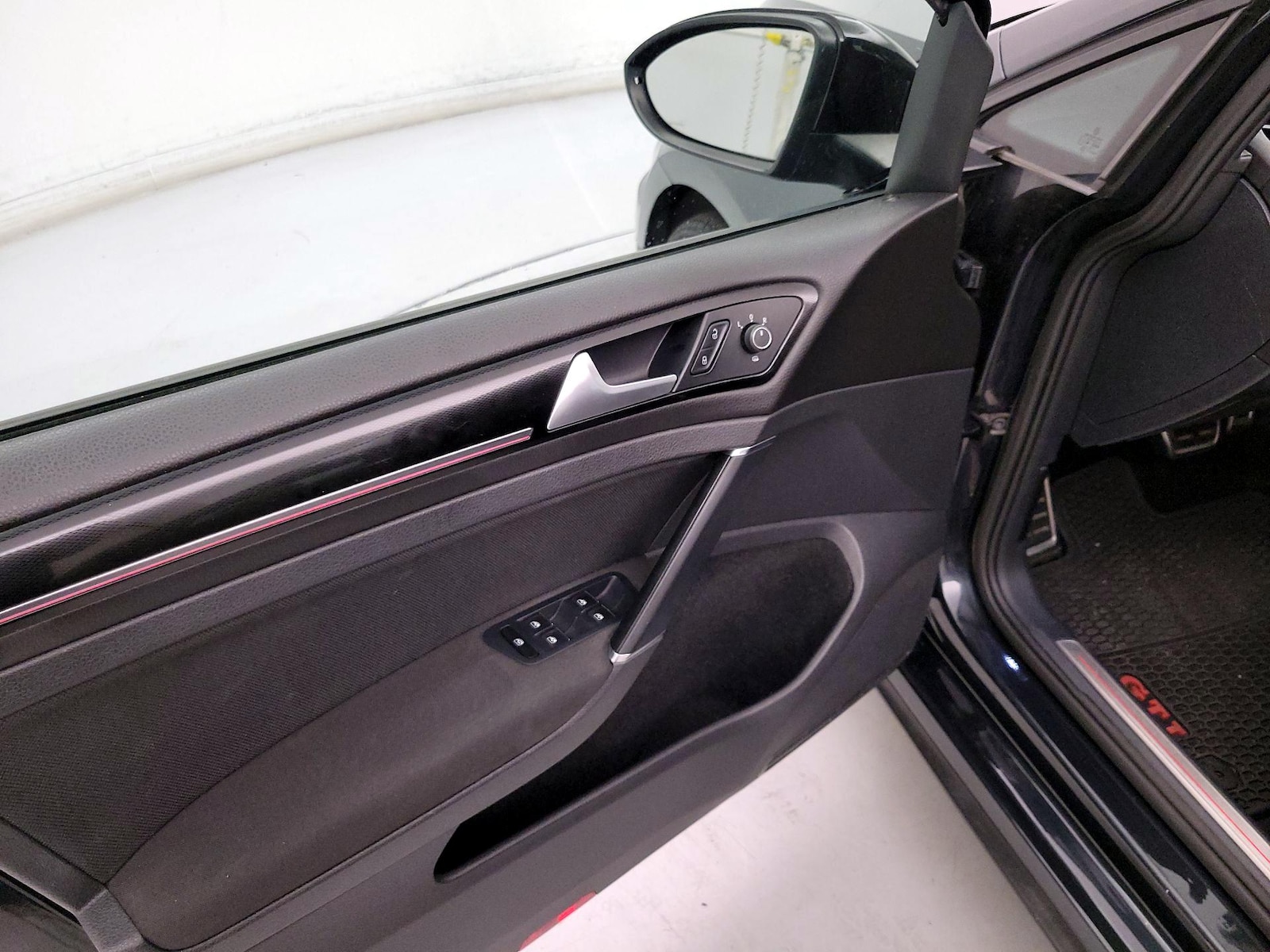 2016 Volkswagen Golf GTI SE - Photo 13