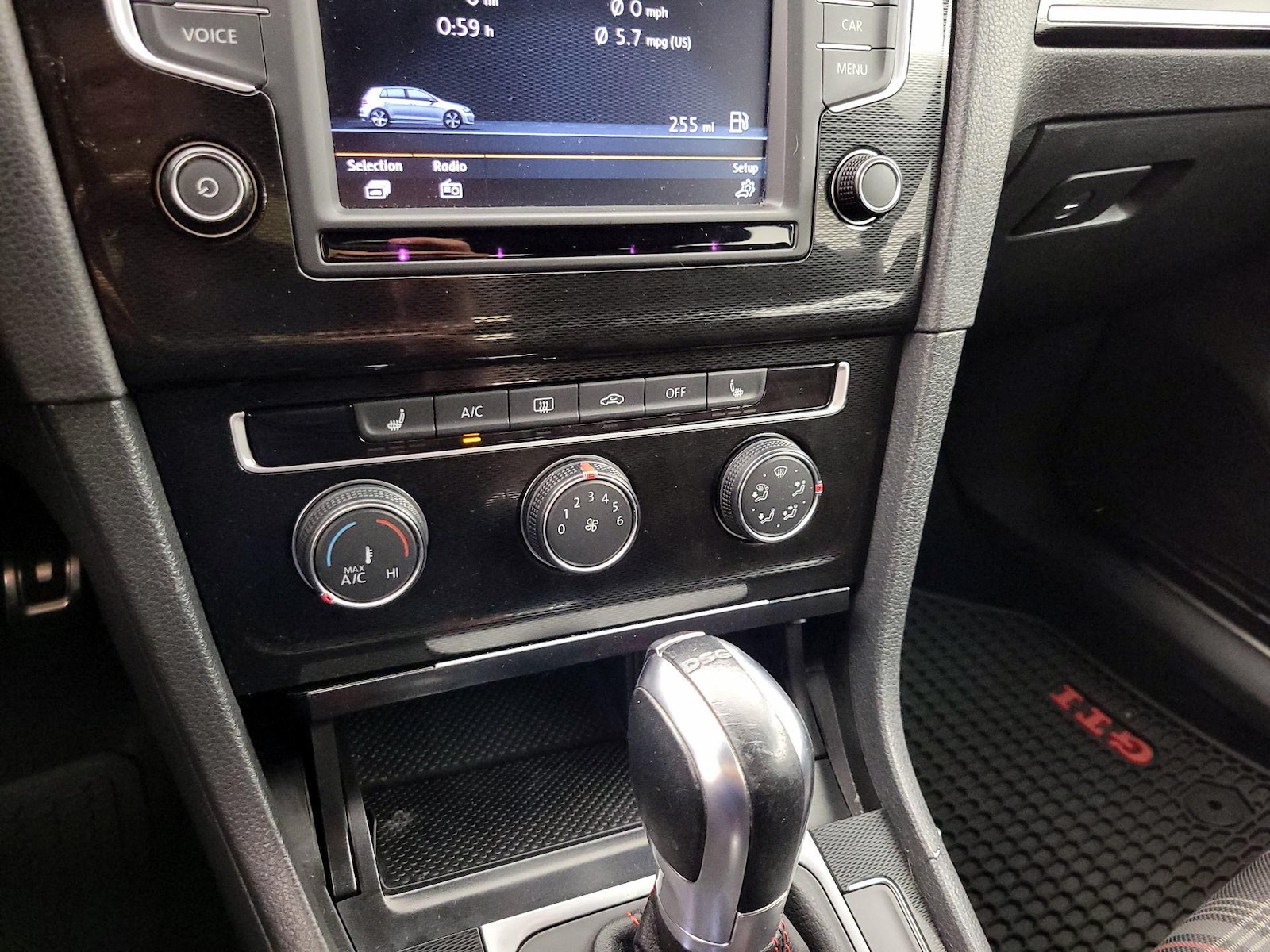 2016 Volkswagen Golf GTI SE - Photo 17