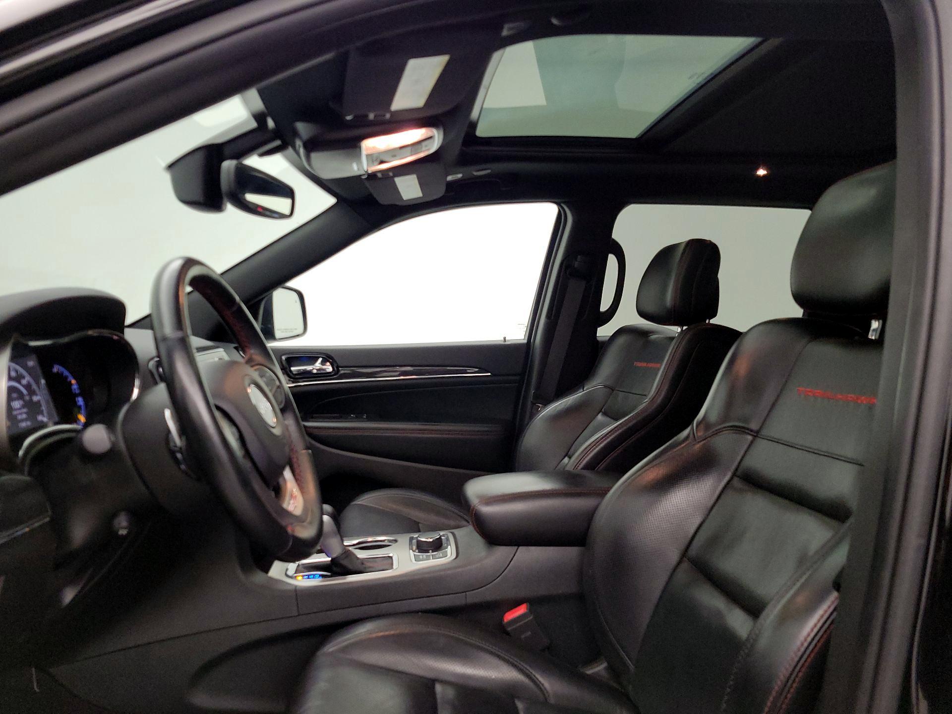 Thumbnail: 2019 Jeep Grand Cherokee - 17
