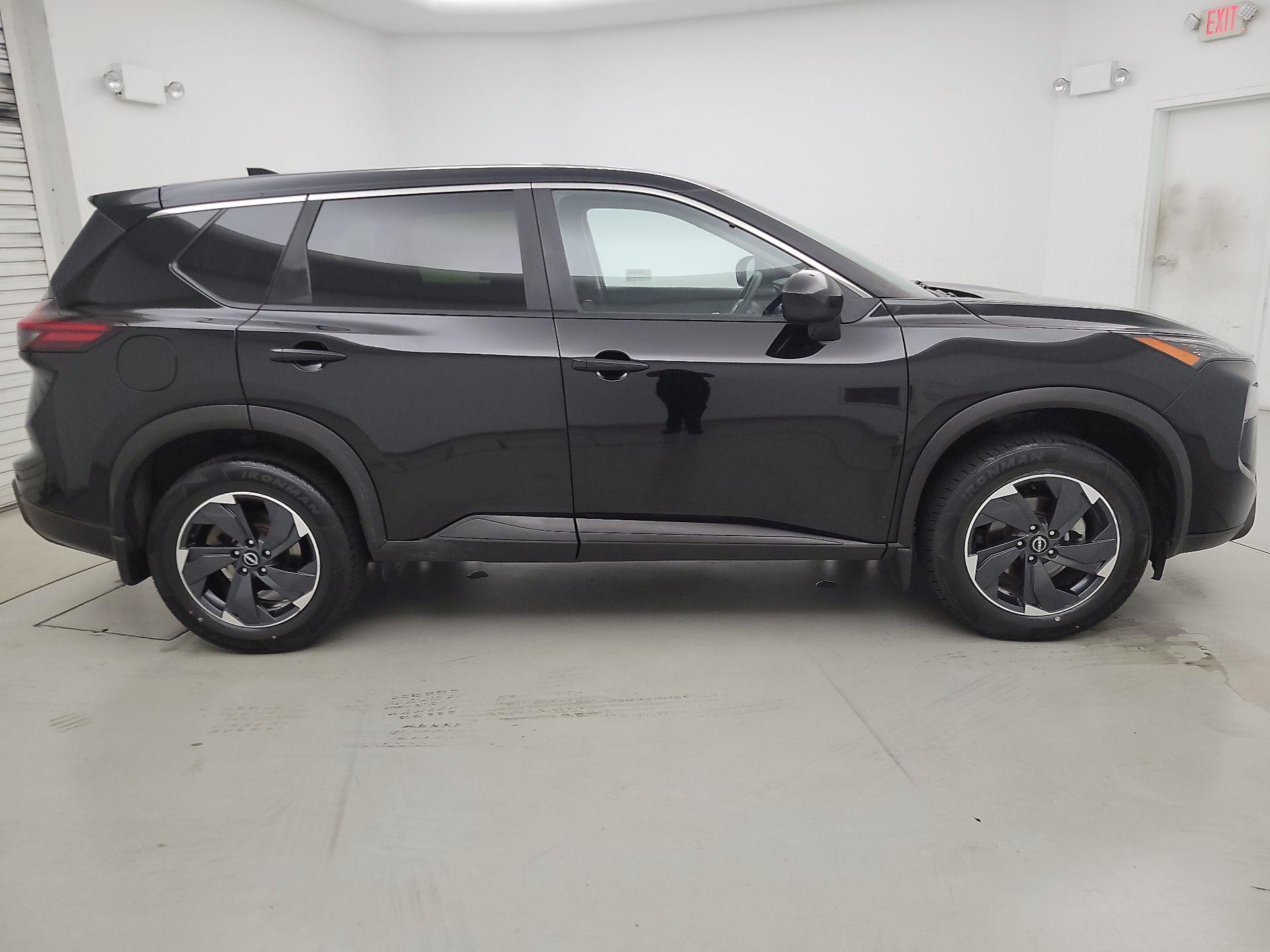 Thumbnail: 2024 Nissan Rogue - 4
