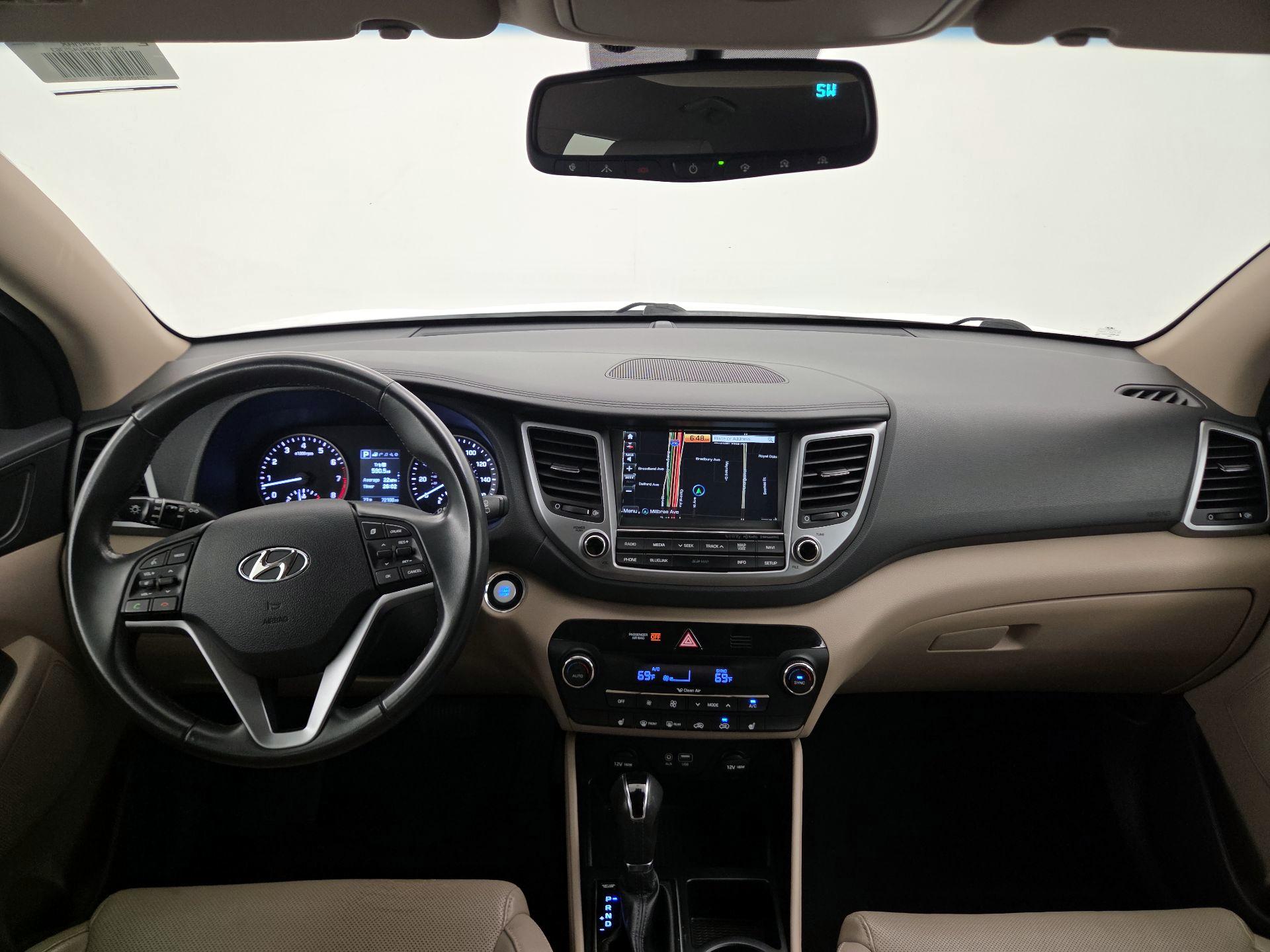 Thumbnail: 2017 Hyundai Tucson - 9