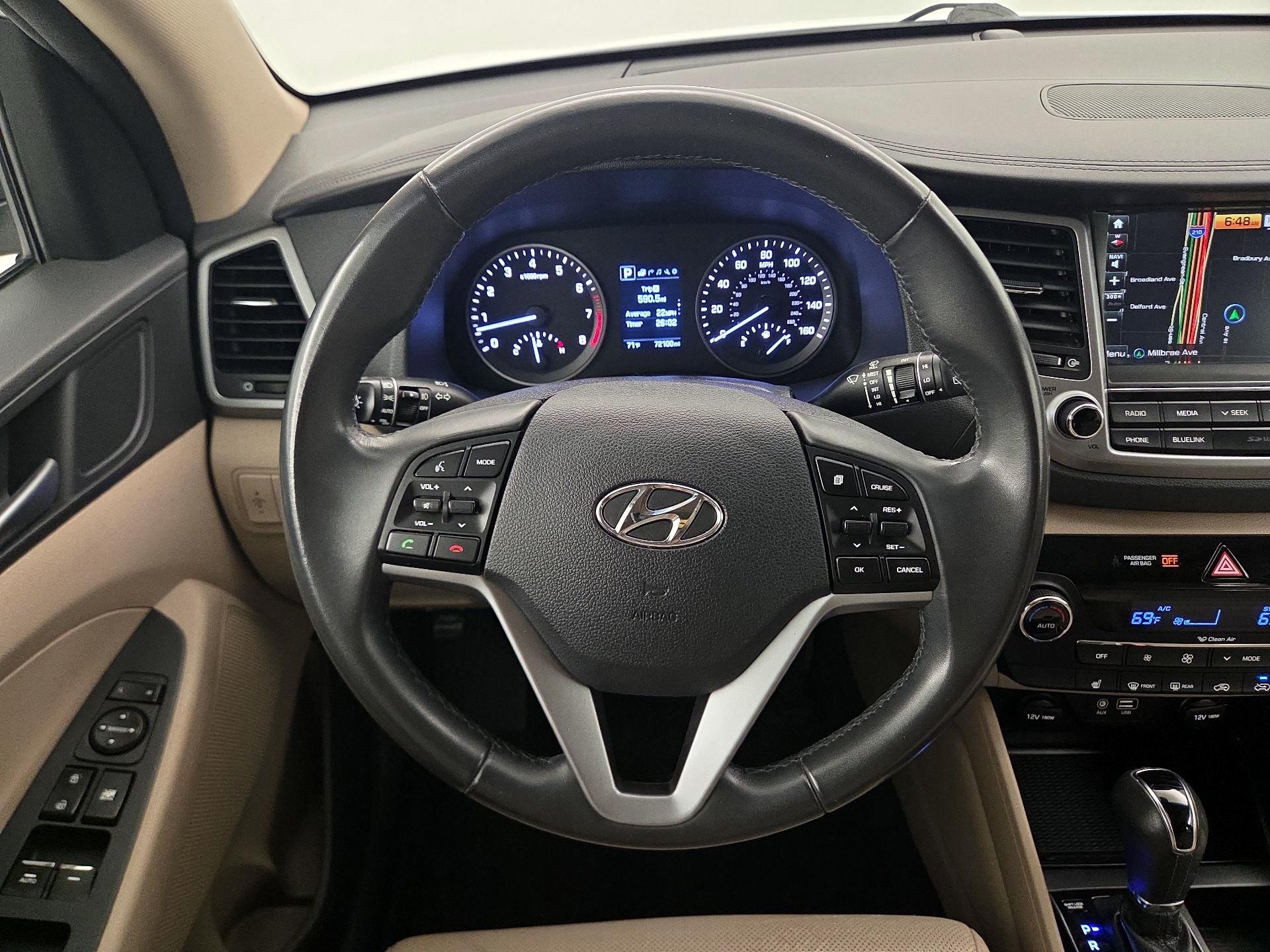 Thumbnail: 2017 Hyundai Tucson - 10