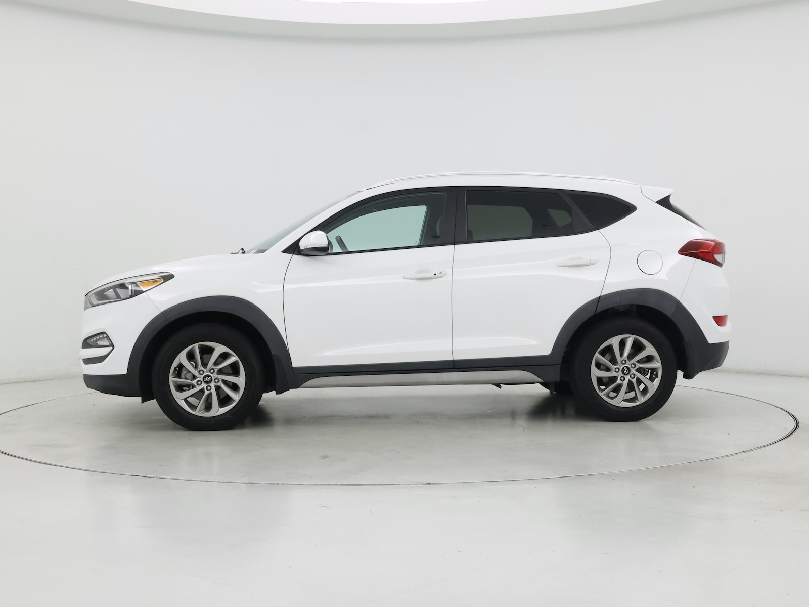2017 Hyundai Tucson SE Plus - Photo 4