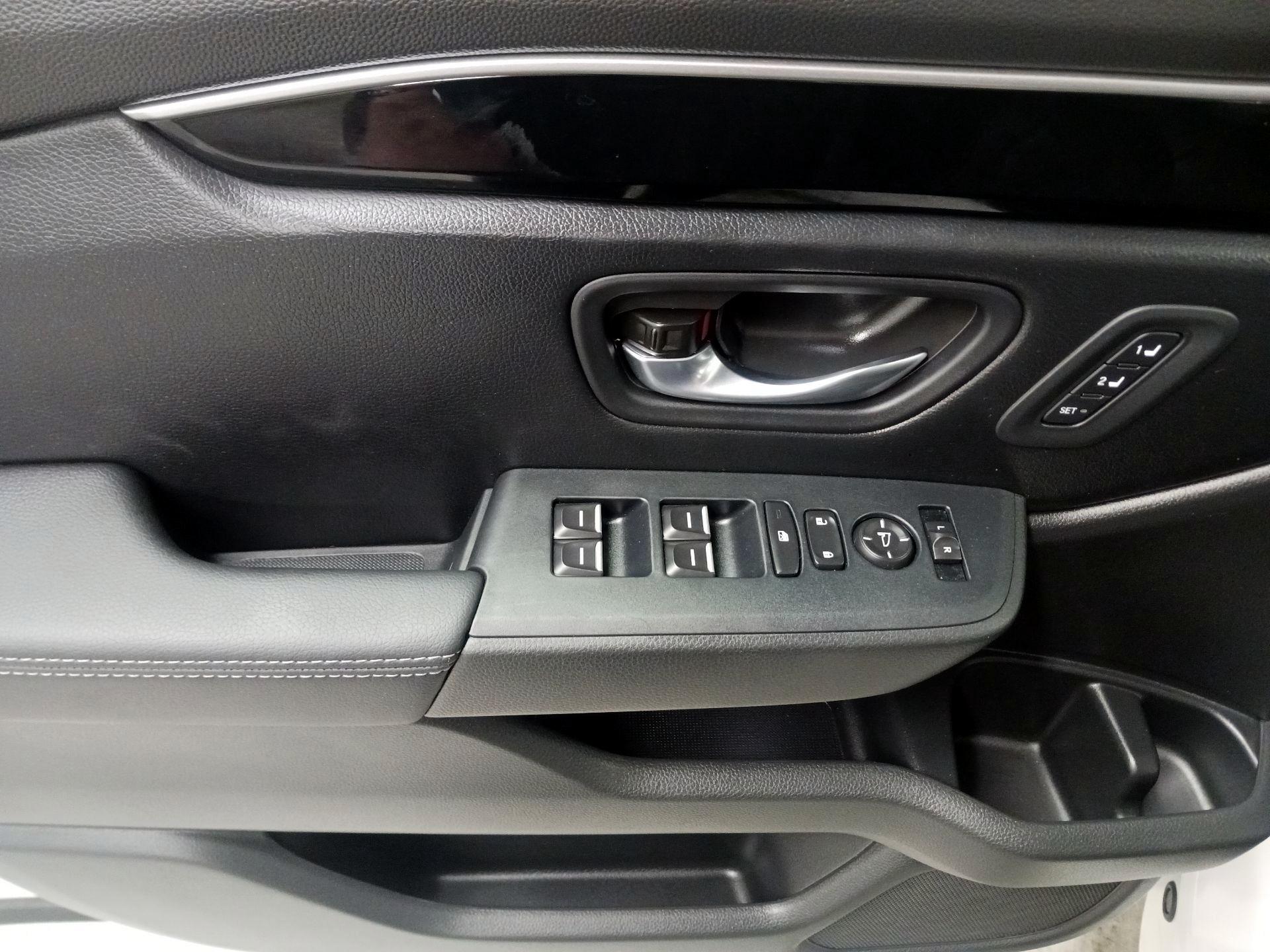 Thumbnail: 2025 Honda Pilot - 10