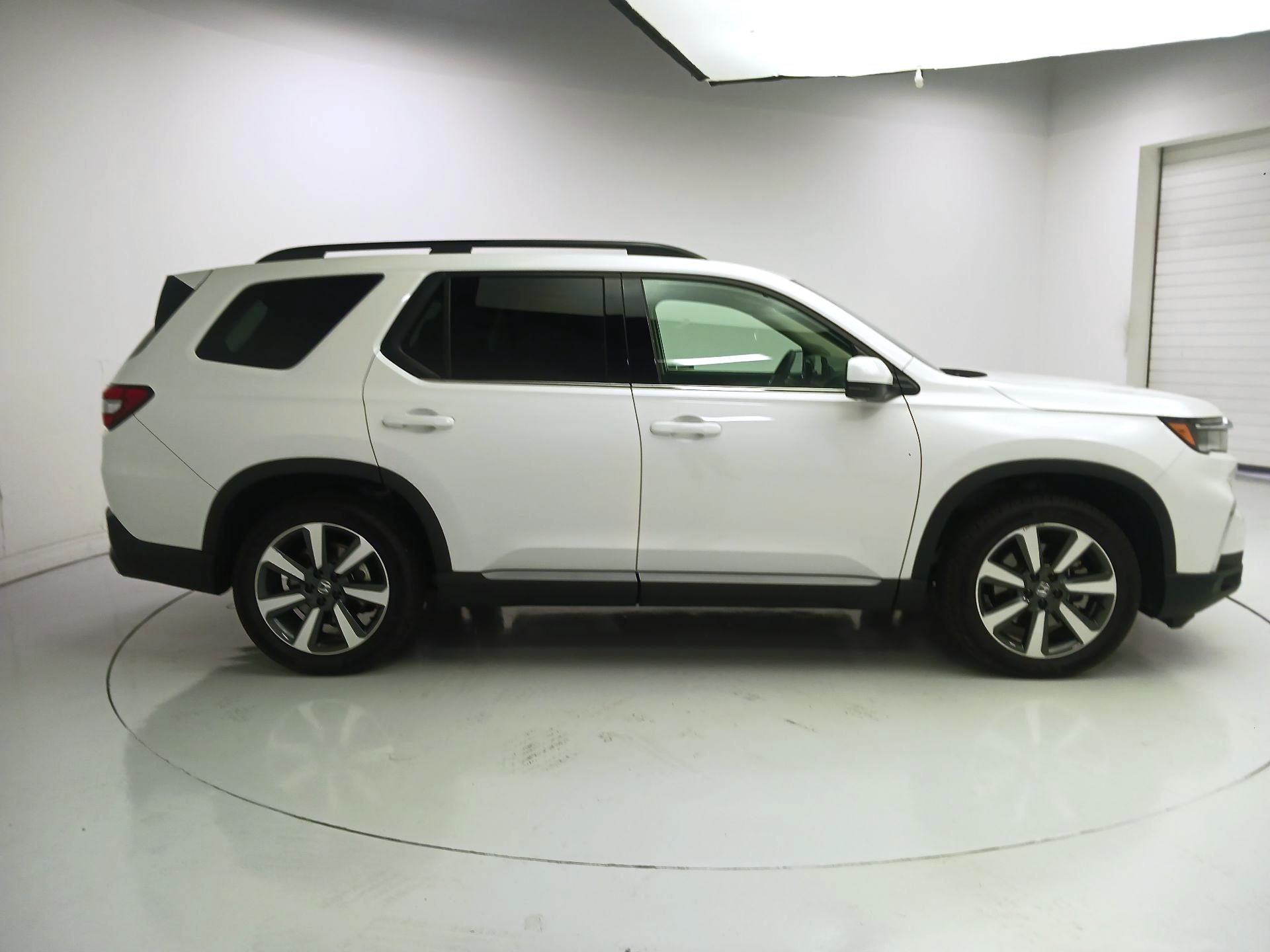 Thumbnail: 2025 Honda Pilot - 4
