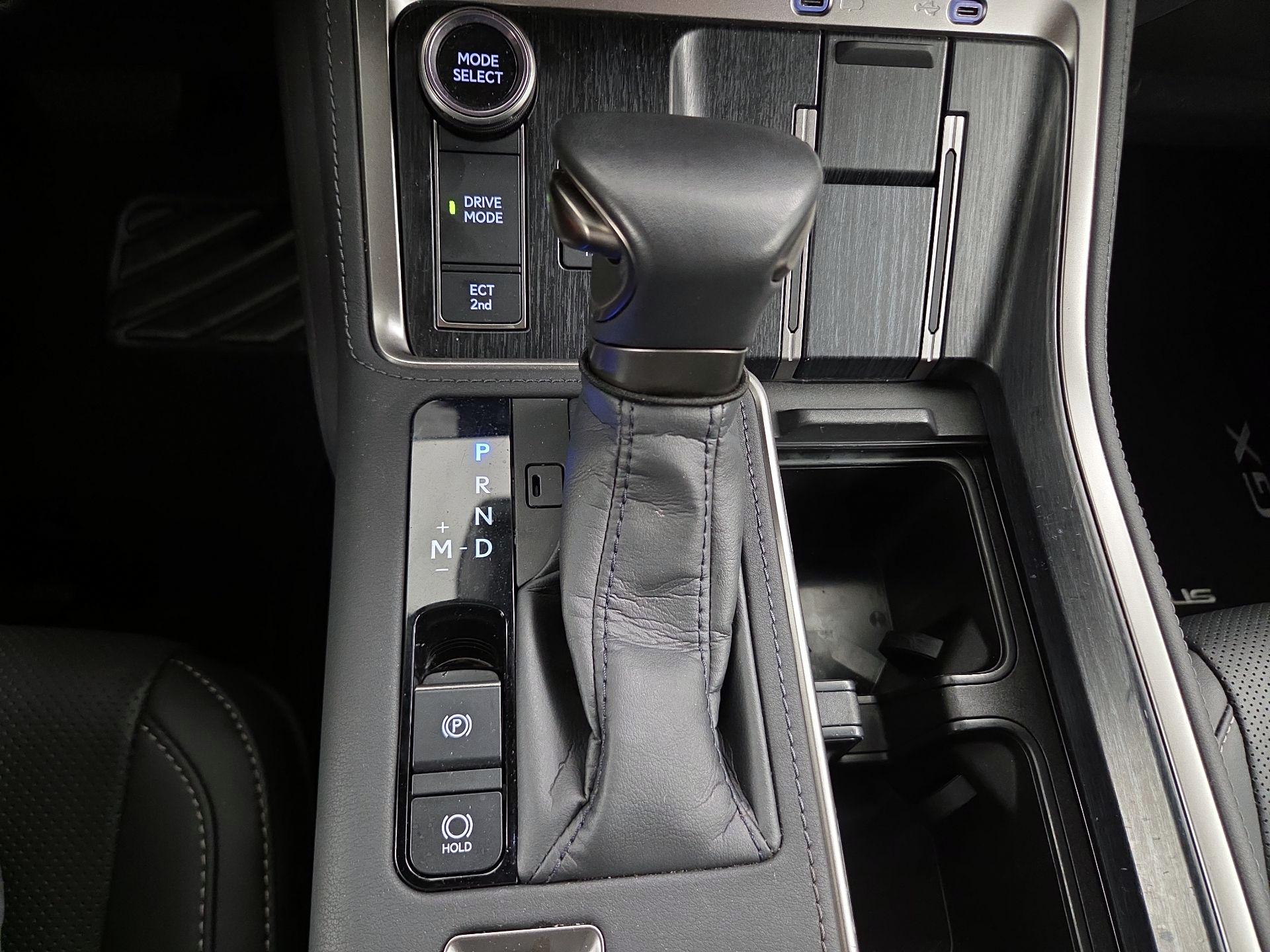 Thumbnail: 2025 Lexus GX - 17