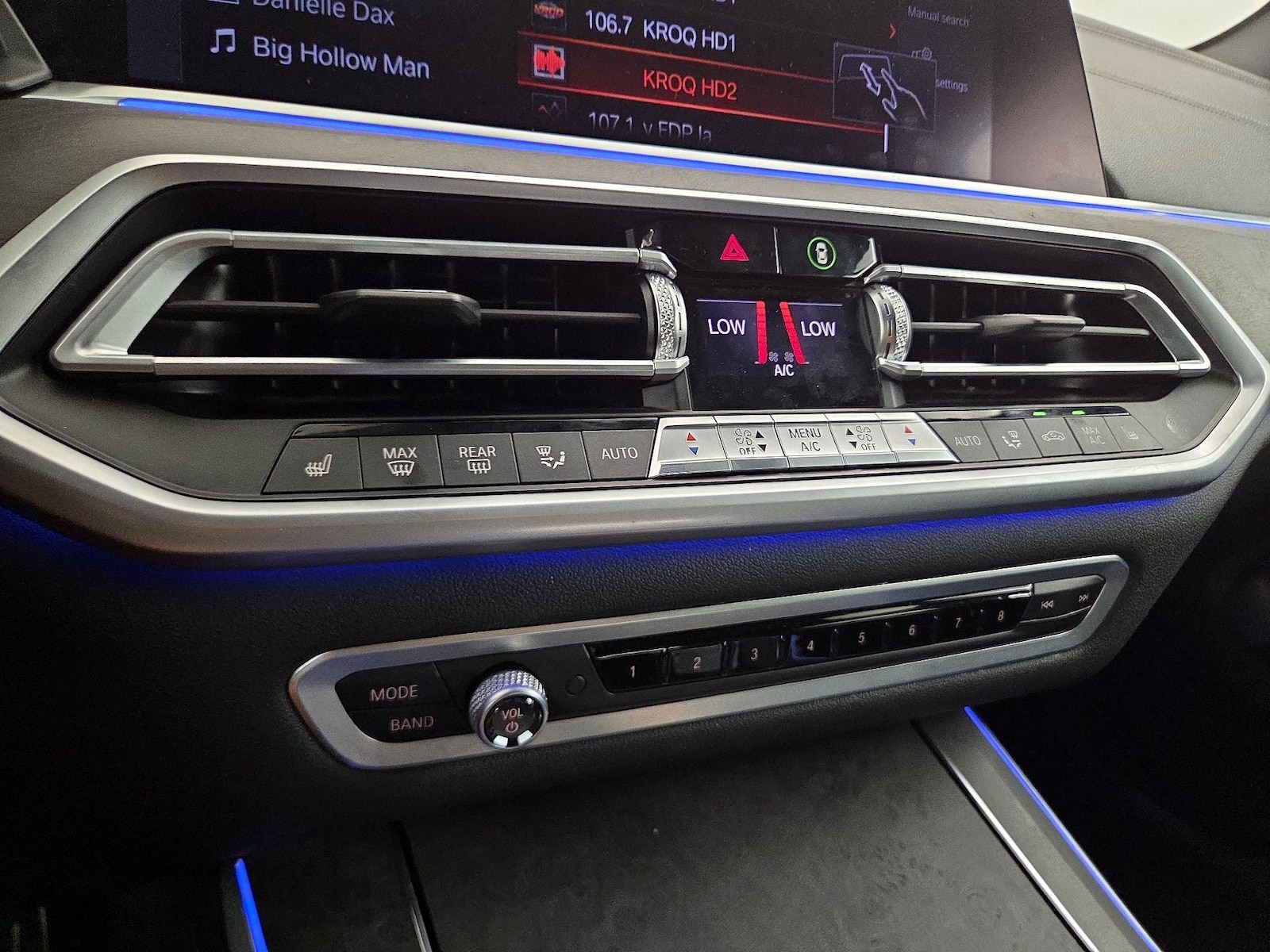 2020 BMW X5 40i - Photo 18
