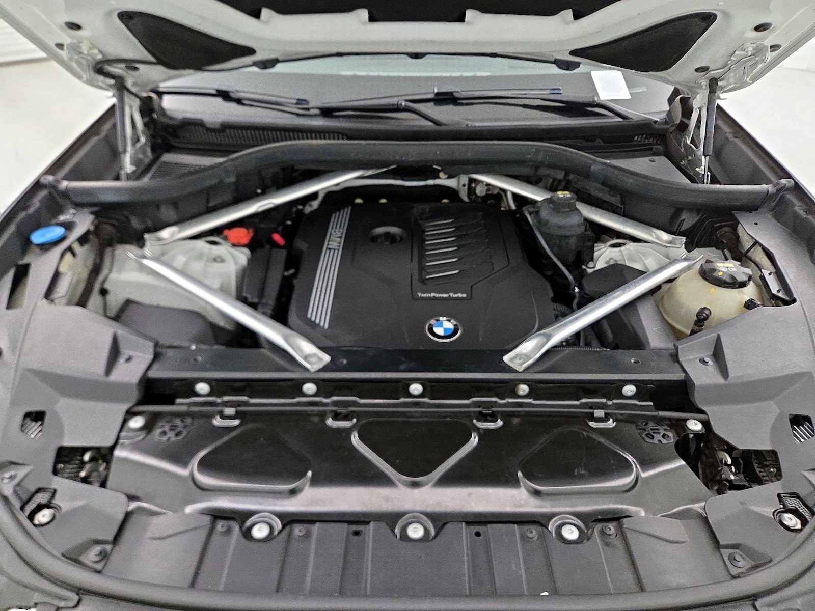2020 BMW X5 40i - Photo 24