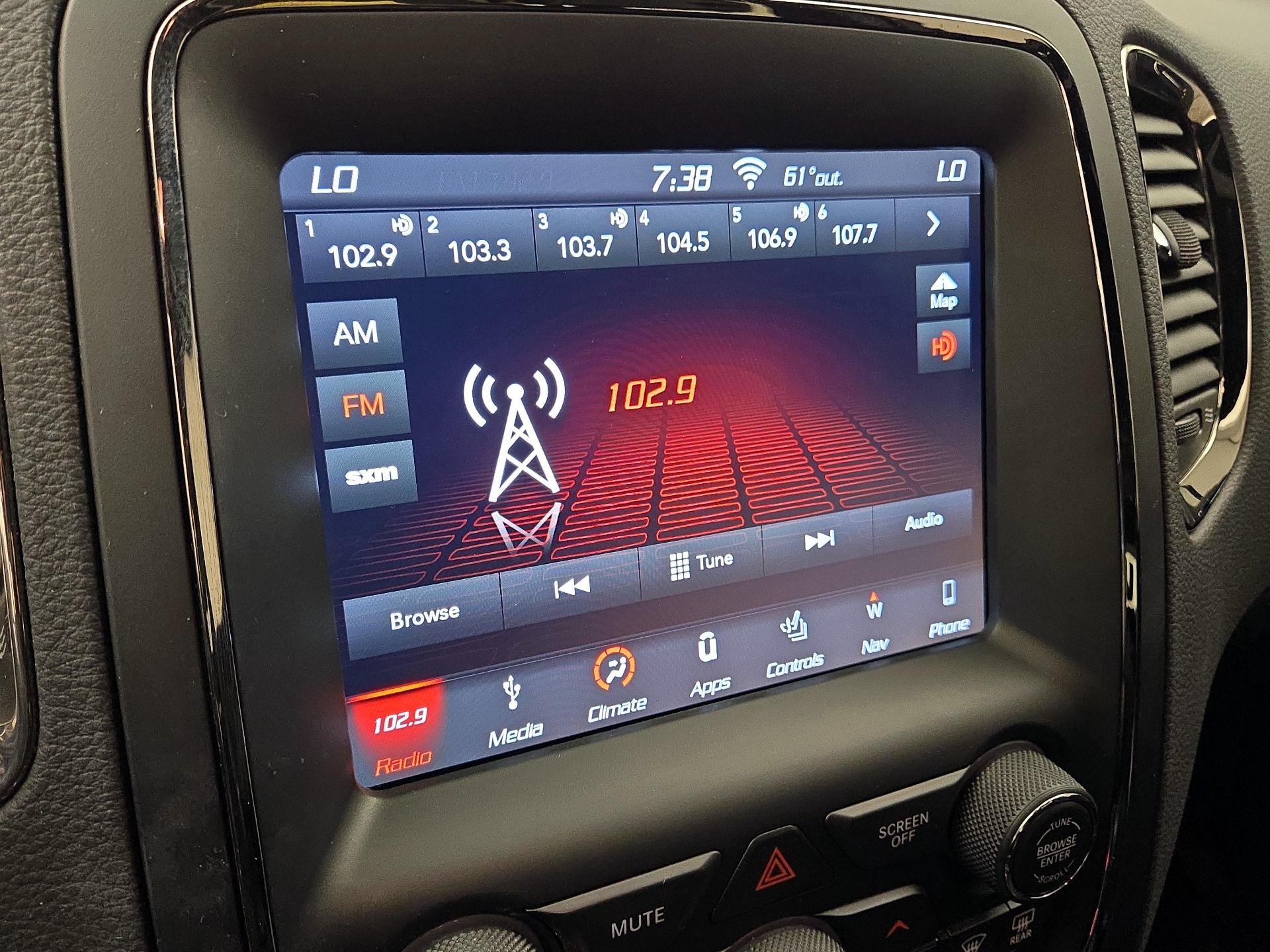 Thumbnail: 2018 Dodge Durango - 16