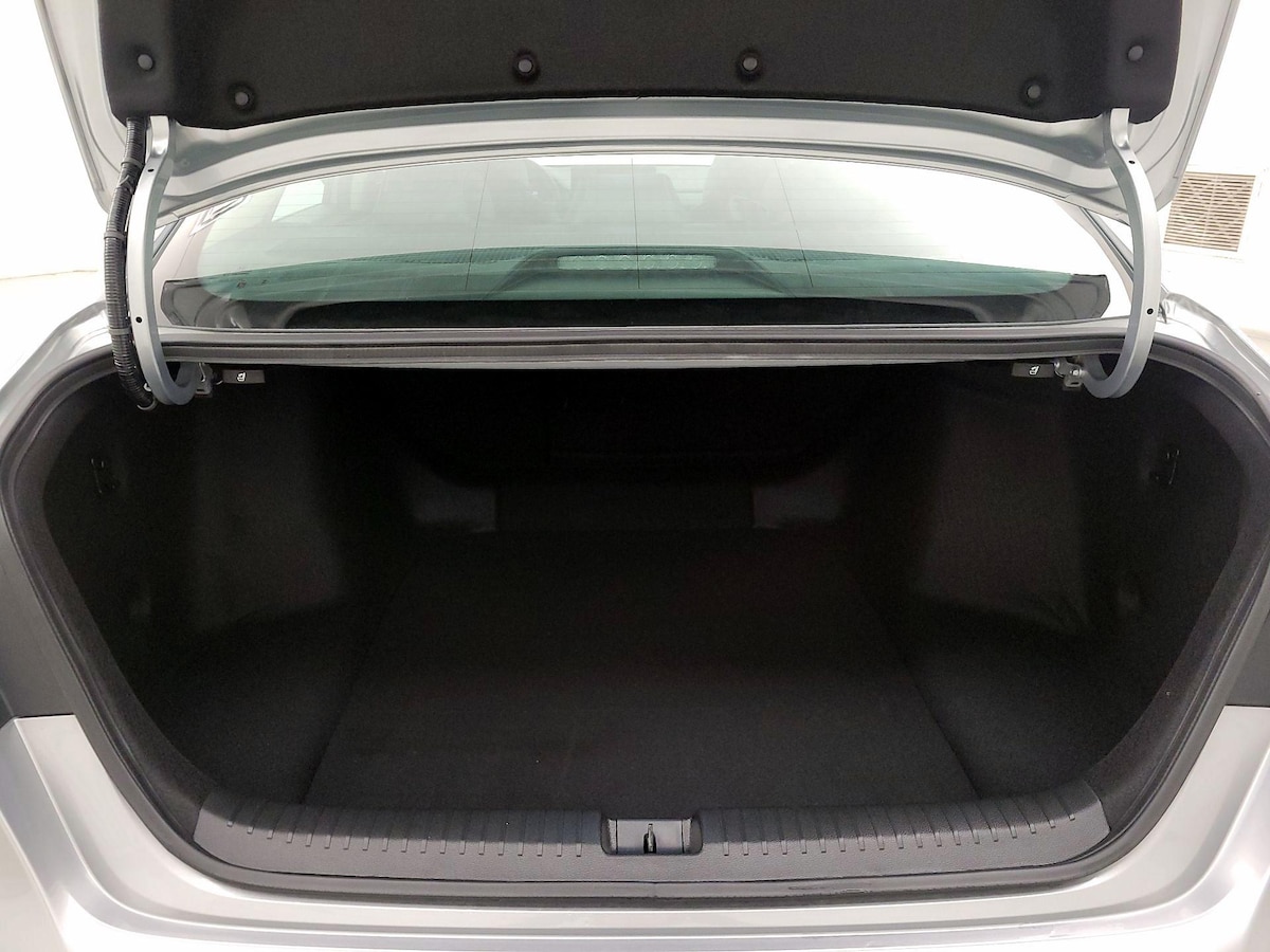 Trunk/Cargo (Seats Up)