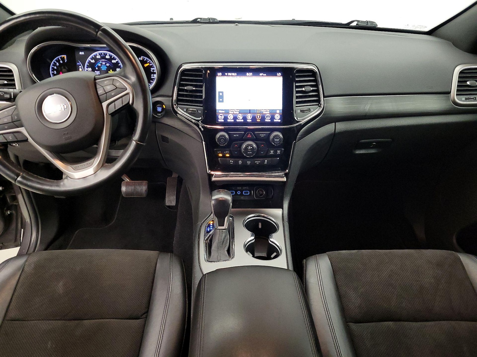 2020 Jeep Grand Cherokee Altitude - Photo 9