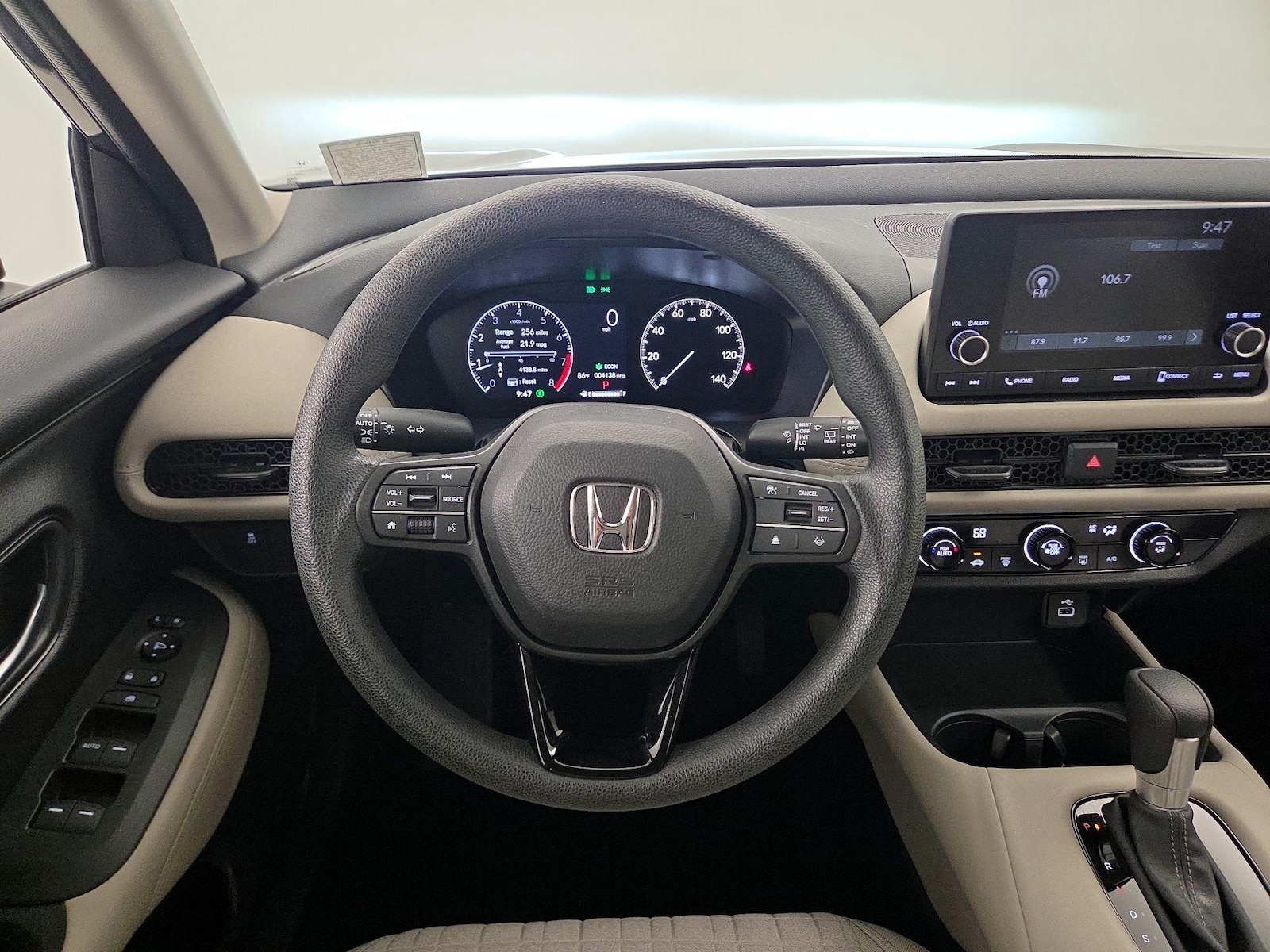 2025 Honda HR-V LX - Photo 11