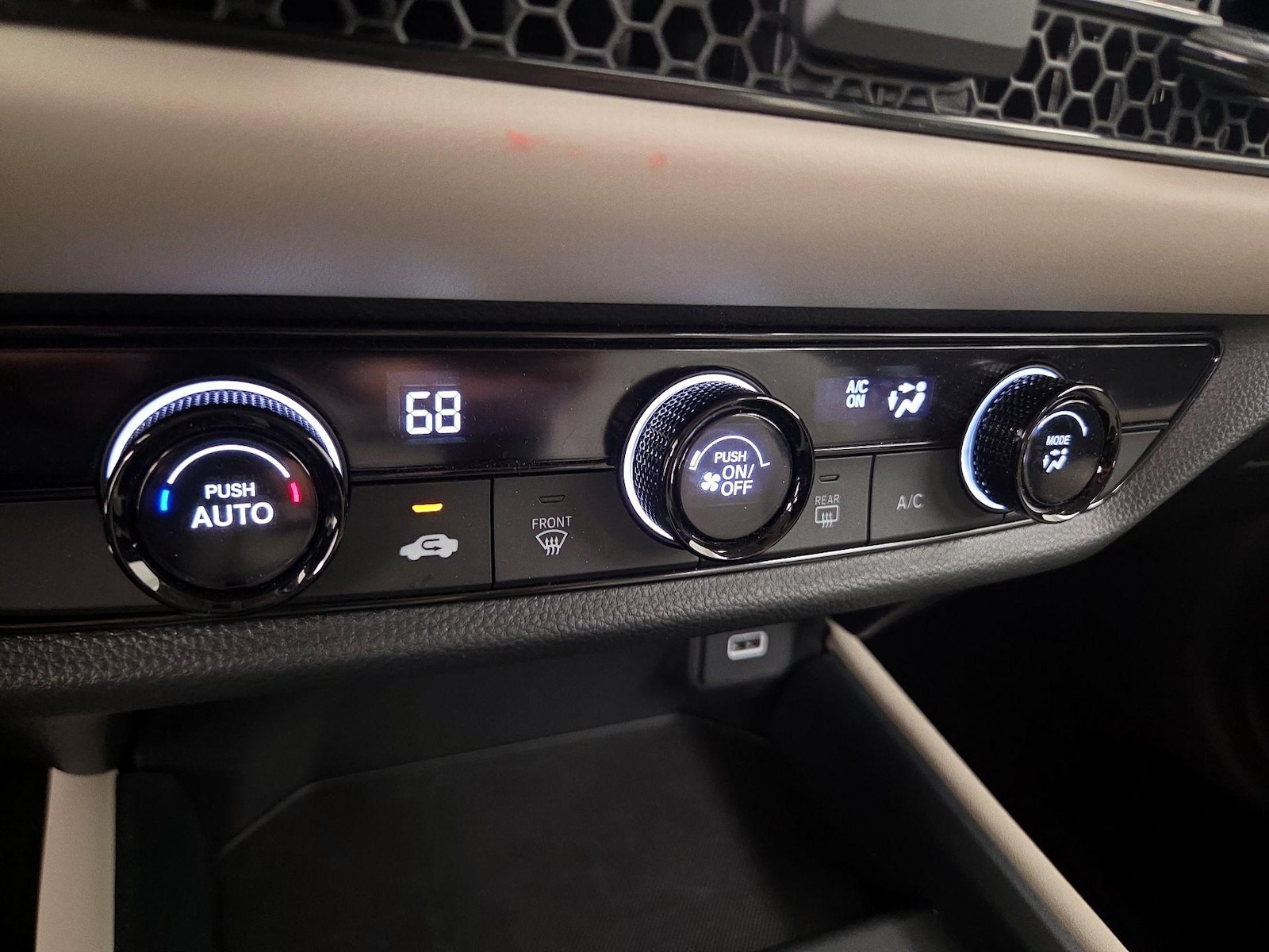 2025 Honda HR-V LX - Photo 17
