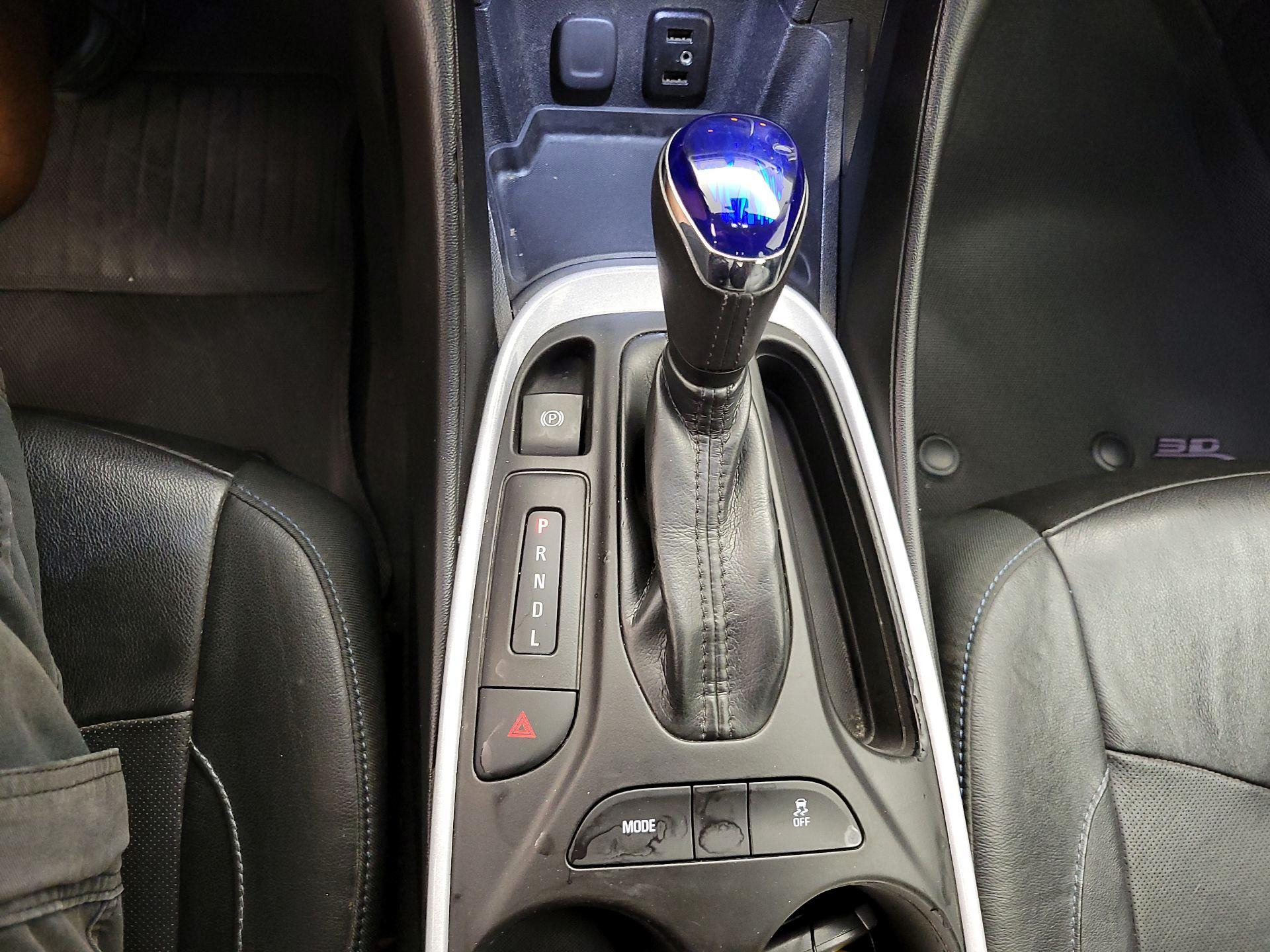 Thumbnail: 2018 Chevrolet Volt - 13