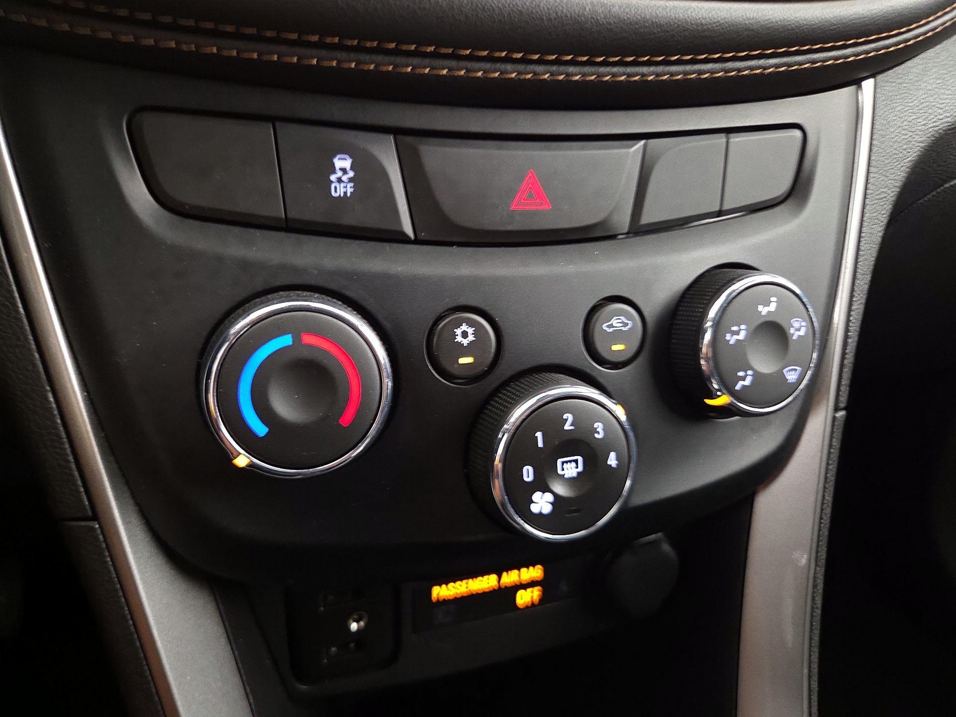 Thumbnail: 2019 Chevrolet Trax - 16