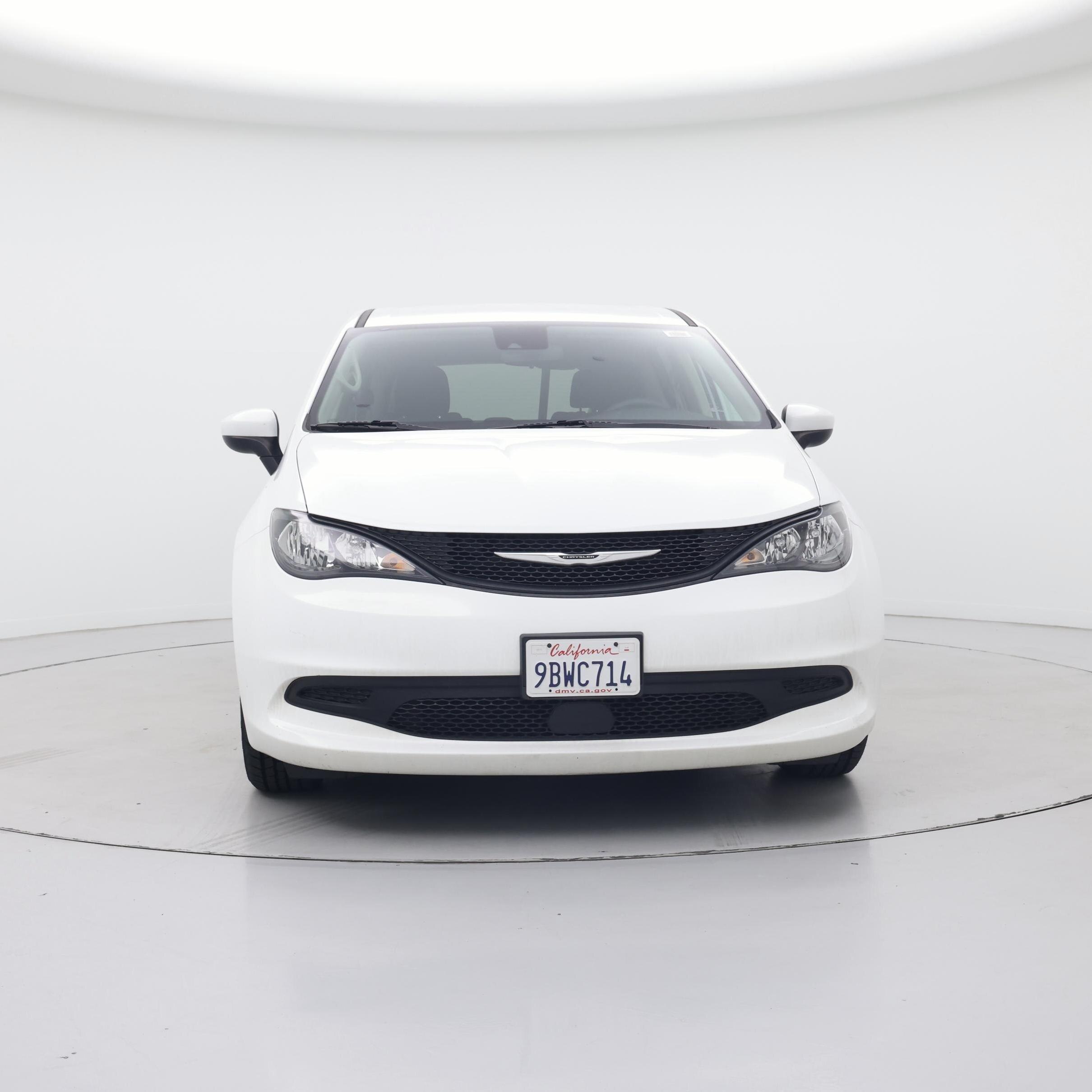 Thumbnail: 2022 Chrysler Voyager - 5