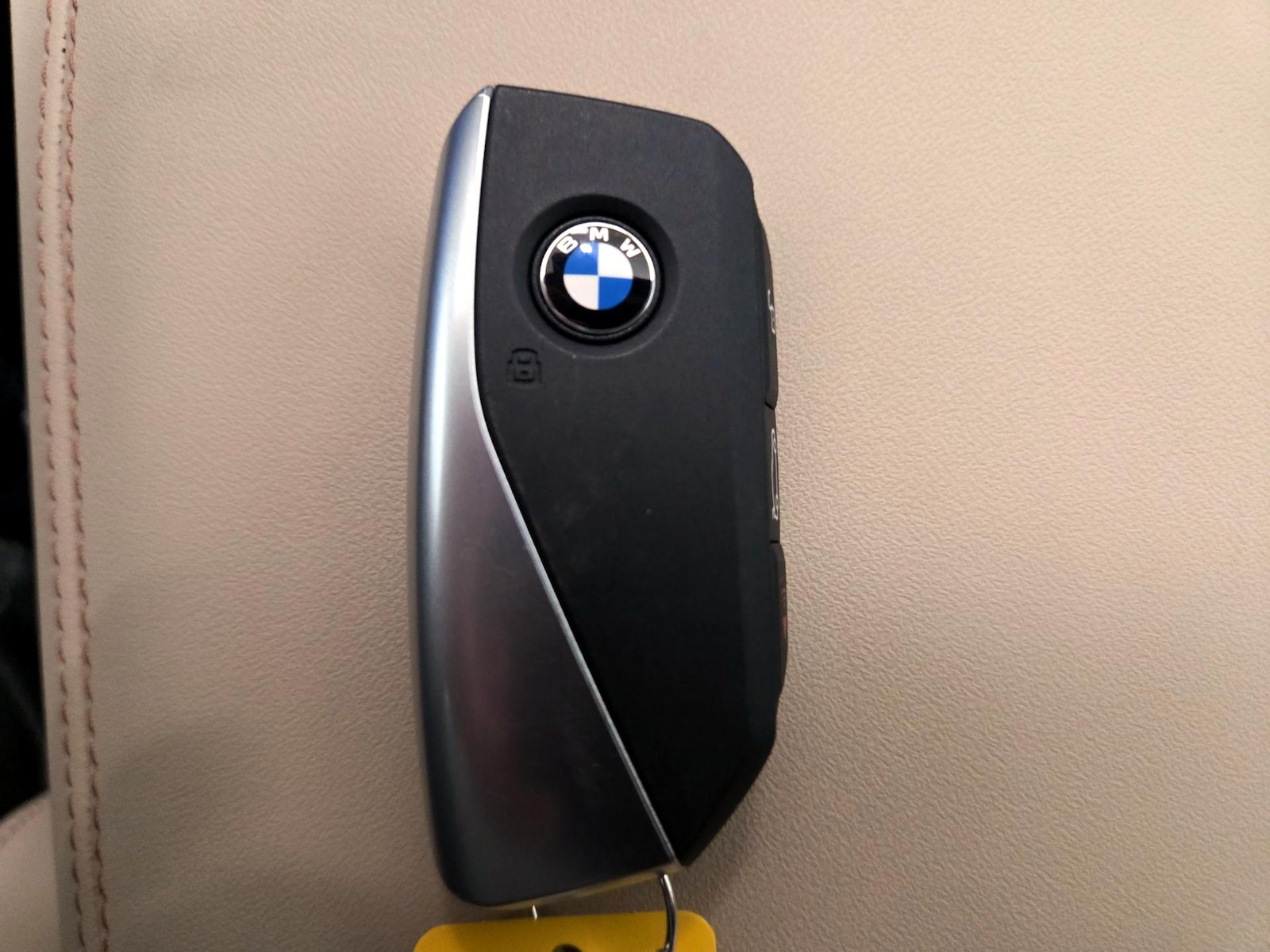 2026 BMW X3 30 - Photo 22