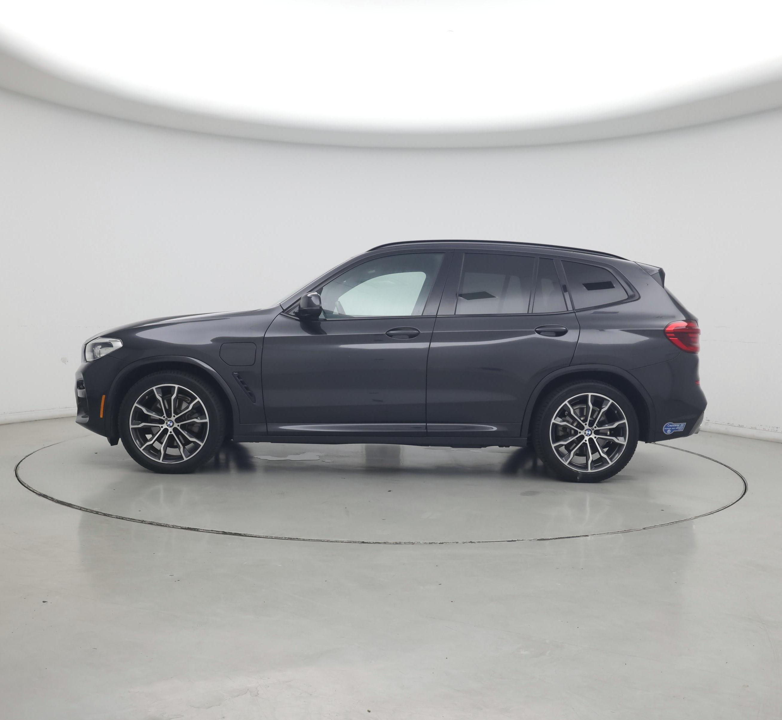 Thumbnail: 2021 BMW X3 - 3