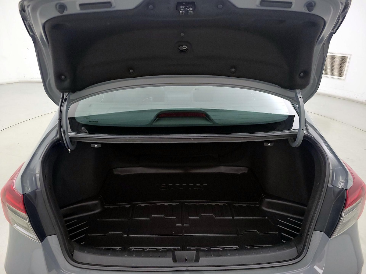 Trunk/Cargo (Seats Up)
