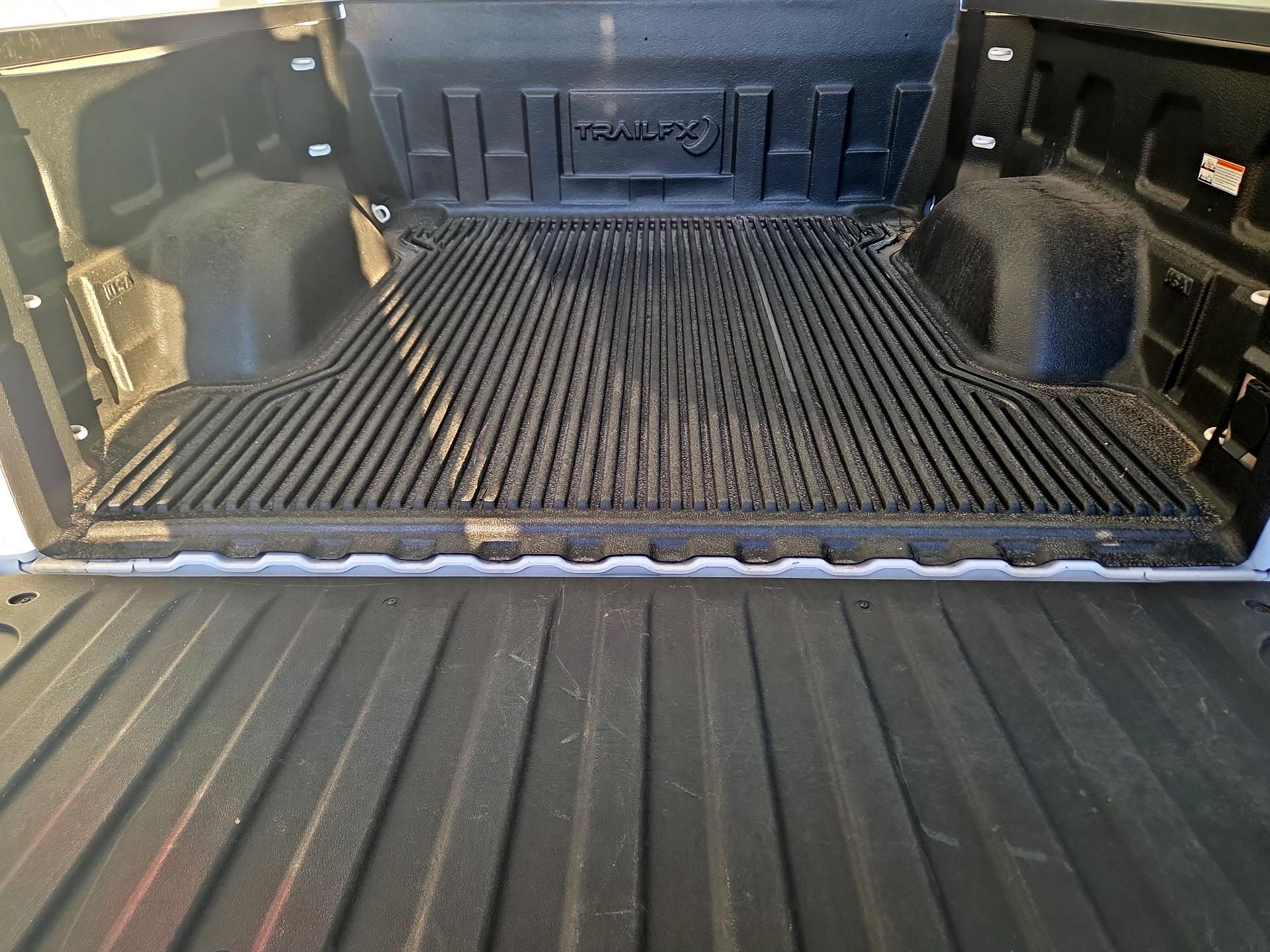 Thumbnail: 2026 Chevrolet Silverado 1500 - 20