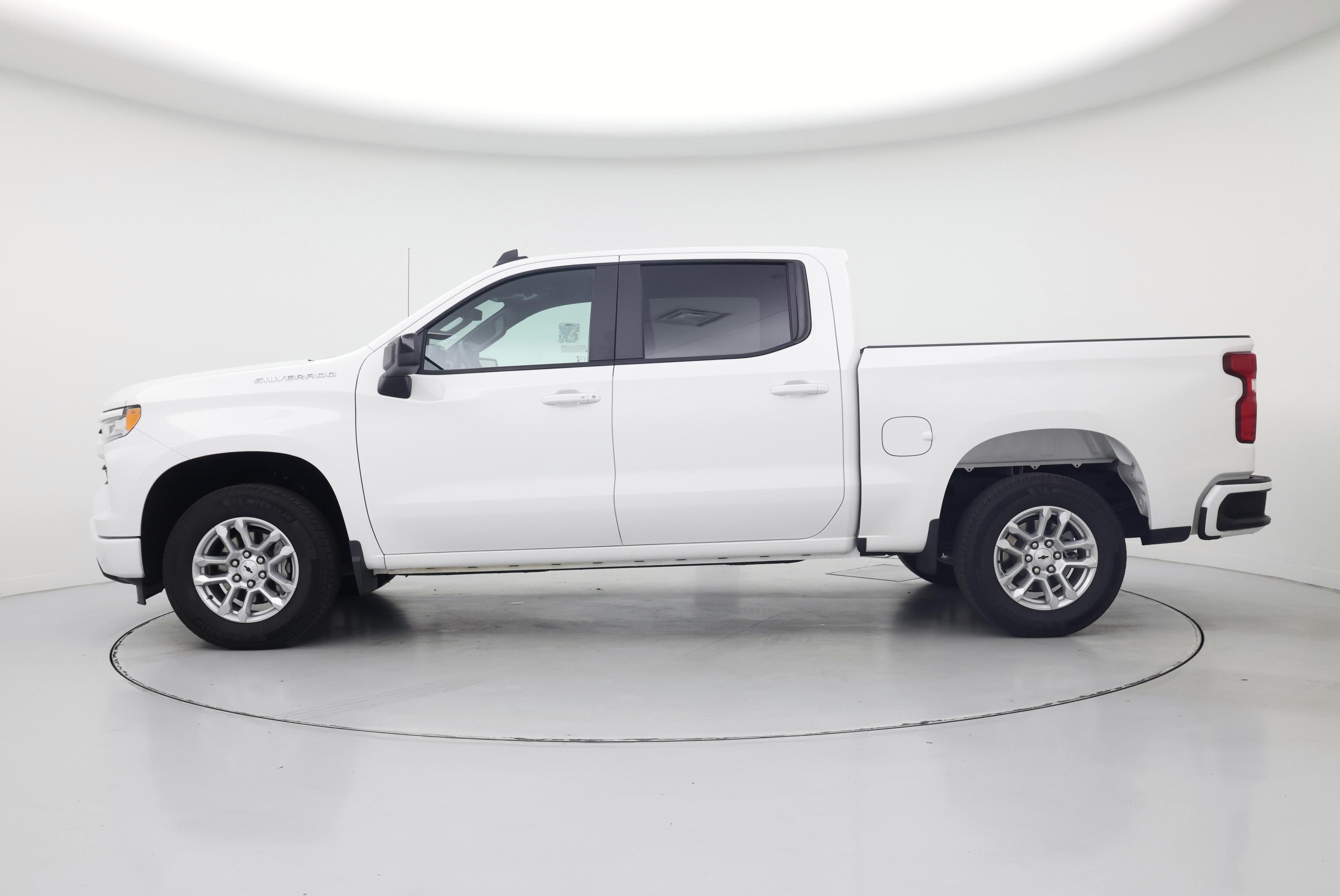 Thumbnail: 2026 Chevrolet Silverado 1500 - 3