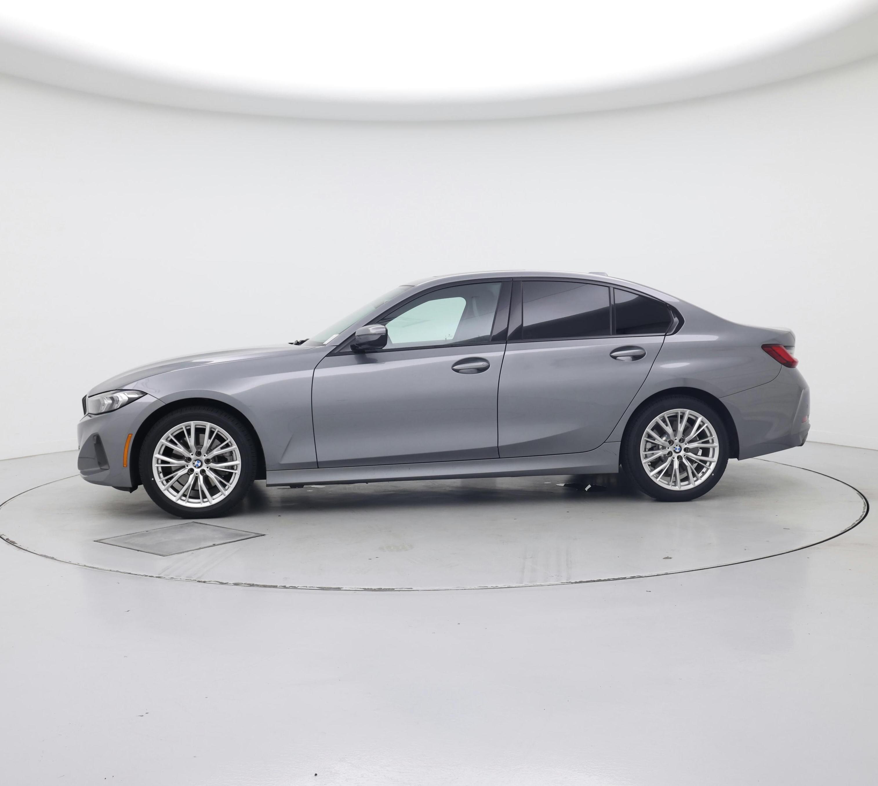 Thumbnail: 2023 BMW 3 Series - 3