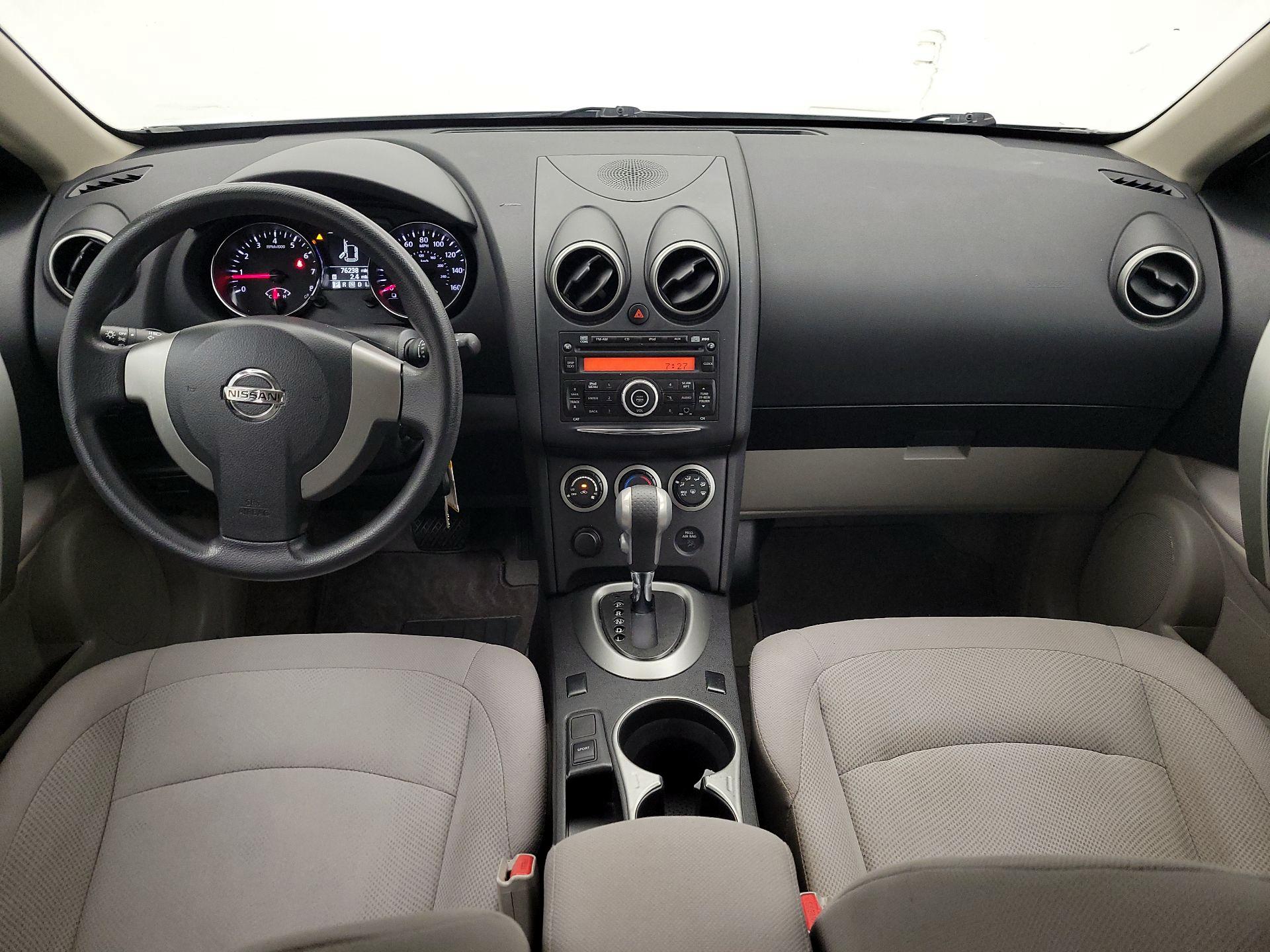 Thumbnail: 2015 Nissan Rogue - 9